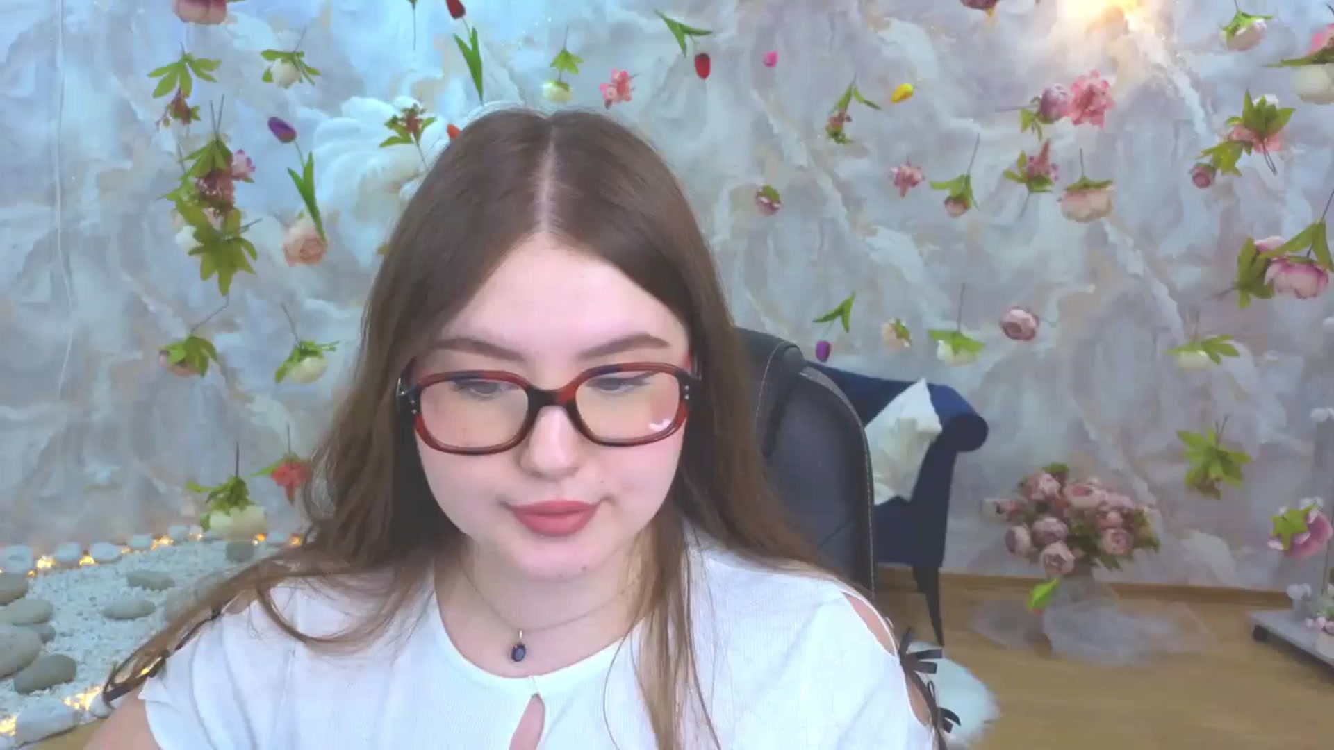 Gallery image thumbnail from EnigmaVeil's myfreecams stream on, 04/12/2026, 21:47 image 17 of 20