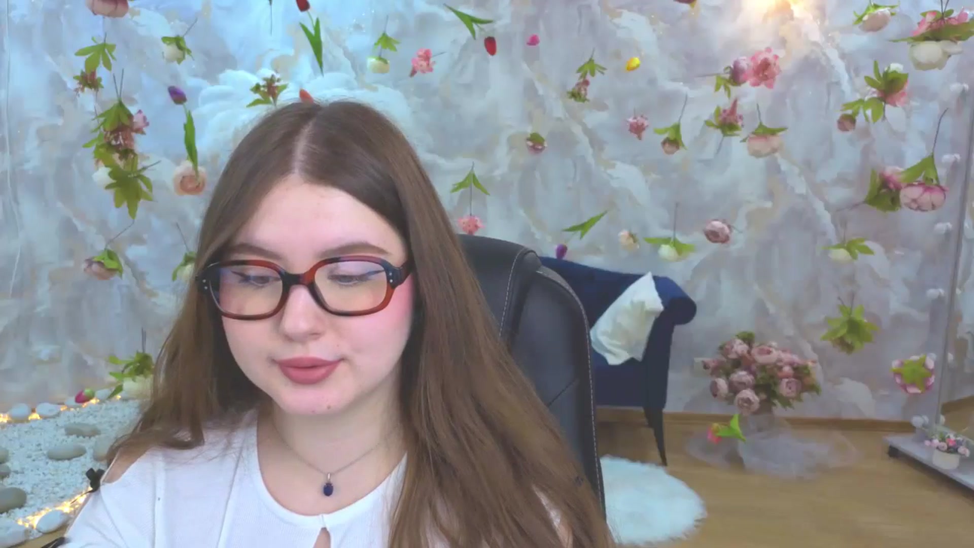 Gallery image thumbnail from EnigmaVeil's myfreecams stream on, 04/12/2026, 21:47 image 9 of 20