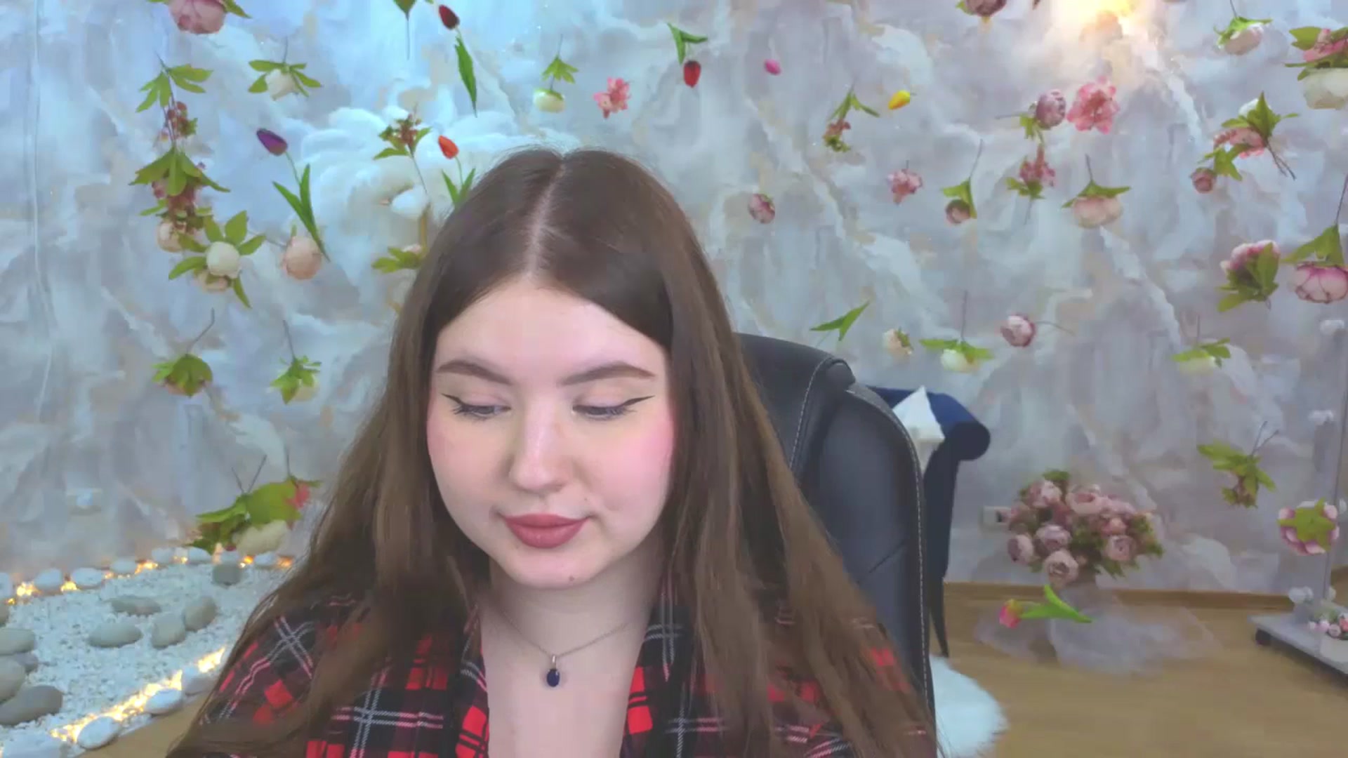 Gallery image thumbnail from EnigmaVeil's myfreecams stream on, 04/12/2026, 22:59 image 18 of 20