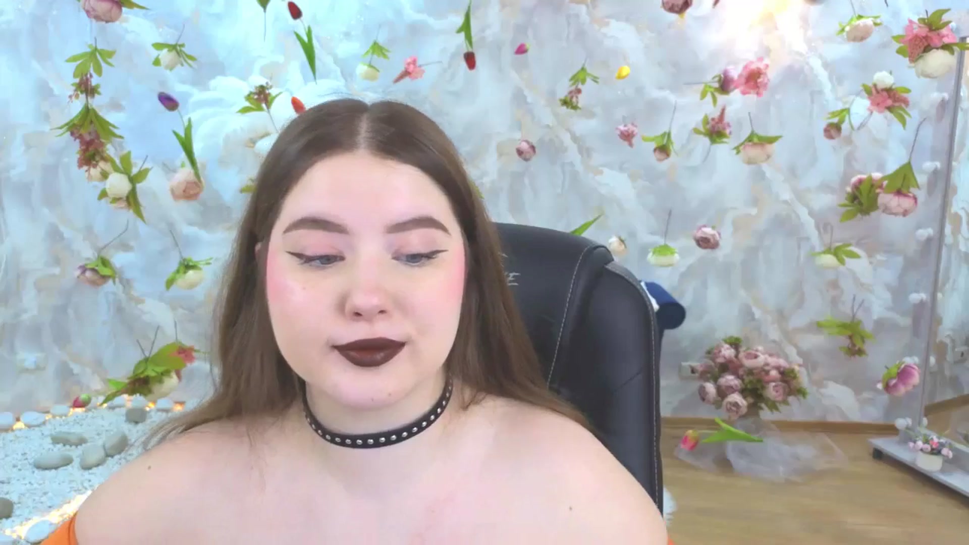 Gallery image thumbnail from EnigmaVeil's myfreecams stream on, 04/15/2026, 05:49 image 14 of 20