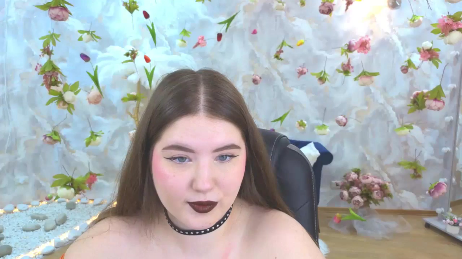 Gallery image thumbnail from EnigmaVeil's myfreecams stream on, 04/15/2026, 05:49 image 12 of 20
