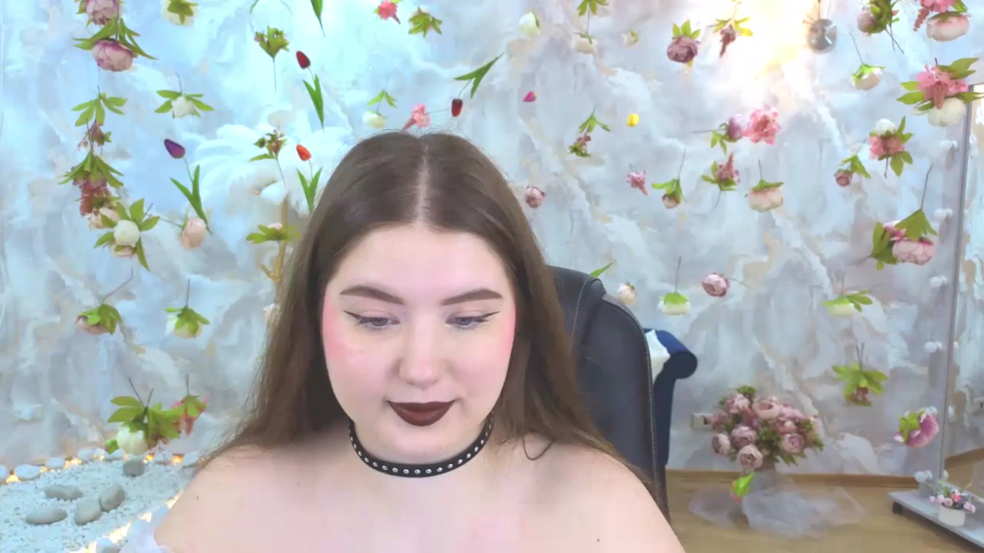 Gallery image thumbnail from EnigmaVeil's myfreecams stream on, 04/15/2026, 05:49 image 18 of 20