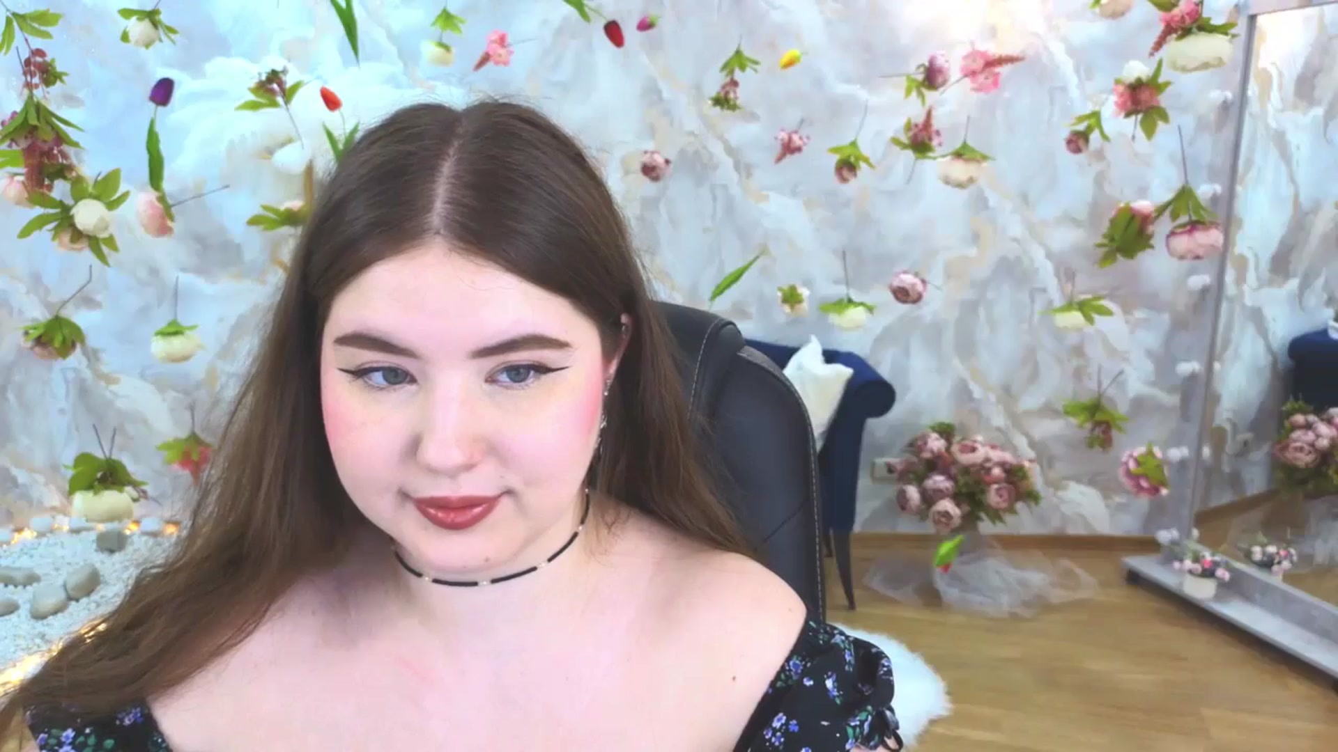 Gallery image thumbnail from EnigmaVeil's myfreecams stream on, 04/17/2026, 23:49 image 20 of 20