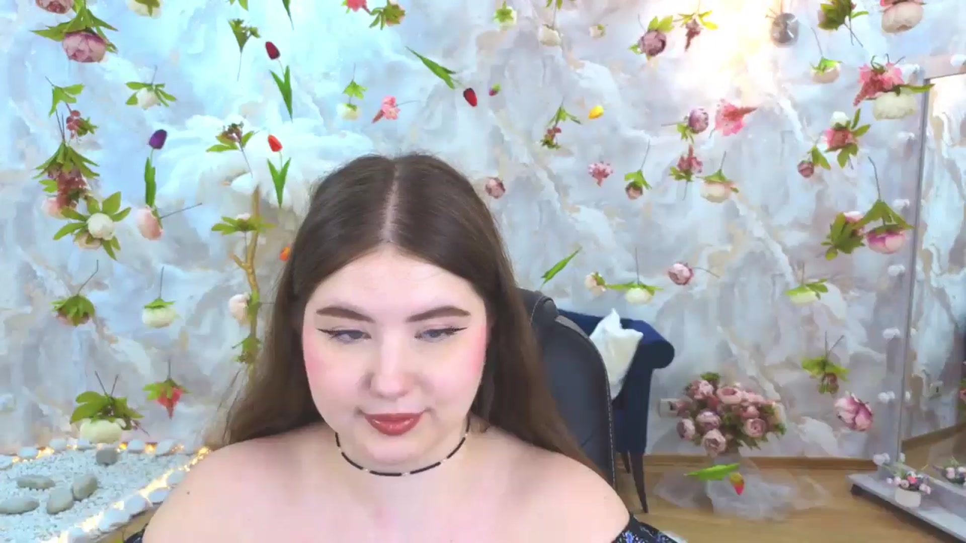 Gallery image thumbnail from EnigmaVeil's myfreecams stream on, 04/18/2026, 24:49 image 3 of 20