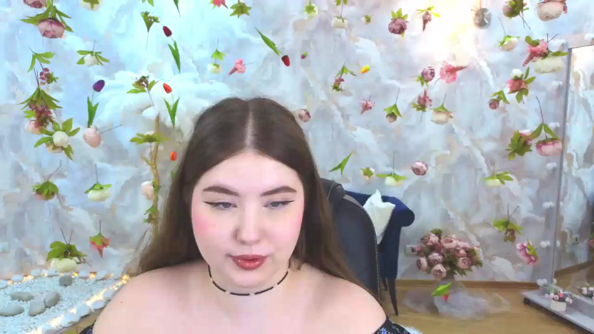 Gallery image thumbnail from EnigmaVeil's myfreecams stream on, 04/18/2026, 24:49 image 5 of 20