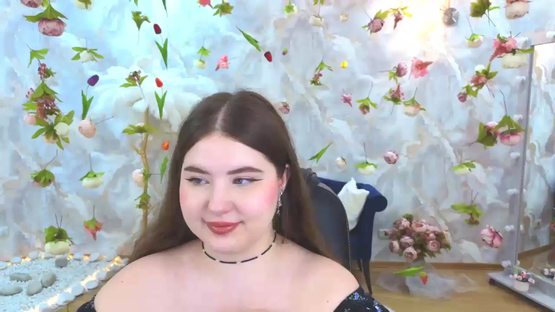 Gallery image thumbnail from EnigmaVeil's myfreecams stream on, 04/18/2026, 24:49 image 18 of 20