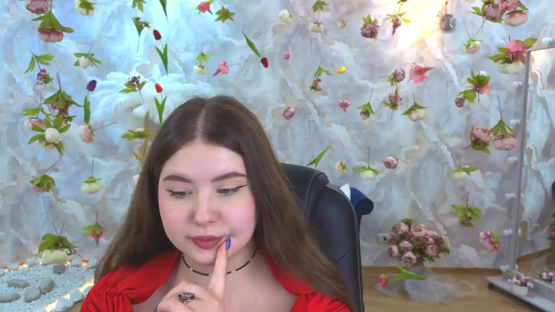 Gallery image thumbnail from EnigmaVeil's myfreecams stream on, 04/19/2026, 01:02 image 7 of 20