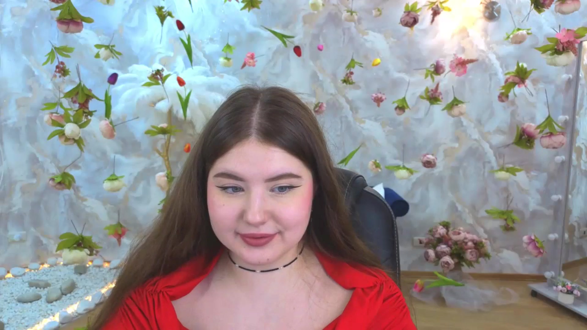 Gallery image thumbnail from EnigmaVeil's myfreecams stream on, 04/19/2026, 01:02 image 13 of 20