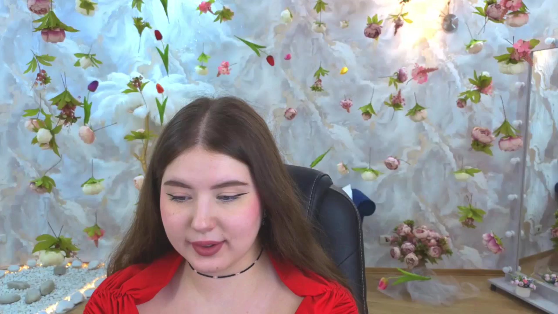 Gallery image thumbnail from EnigmaVeil's myfreecams stream on, 04/19/2026, 01:02 image 3 of 20