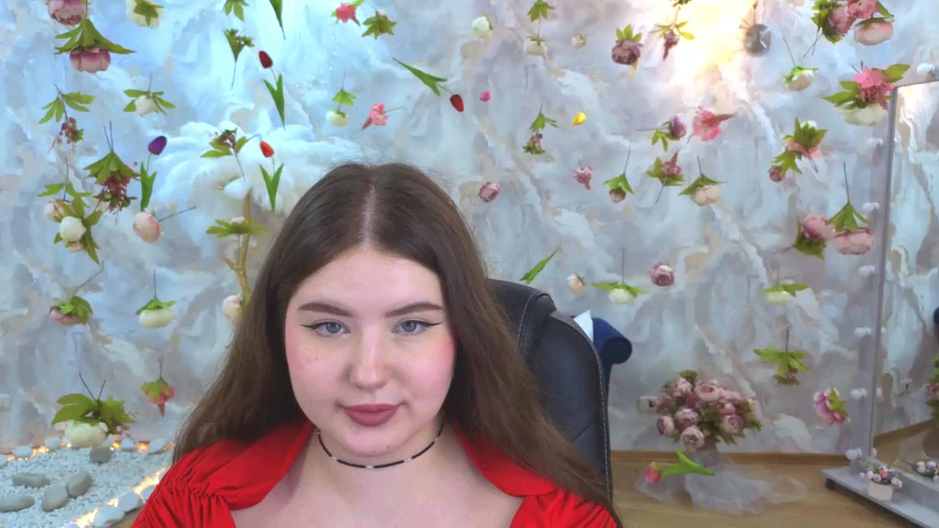 Gallery image thumbnail from EnigmaVeil's myfreecams stream on, 04/19/2026, 01:02 image 5 of 20