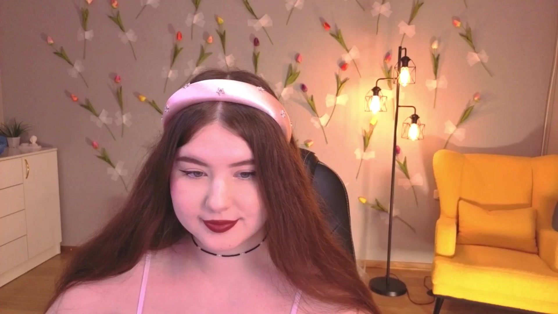 Gallery image thumbnail from EnigmaVeil's myfreecams stream on, 04/19/2026, 19:48 image 18 of 20