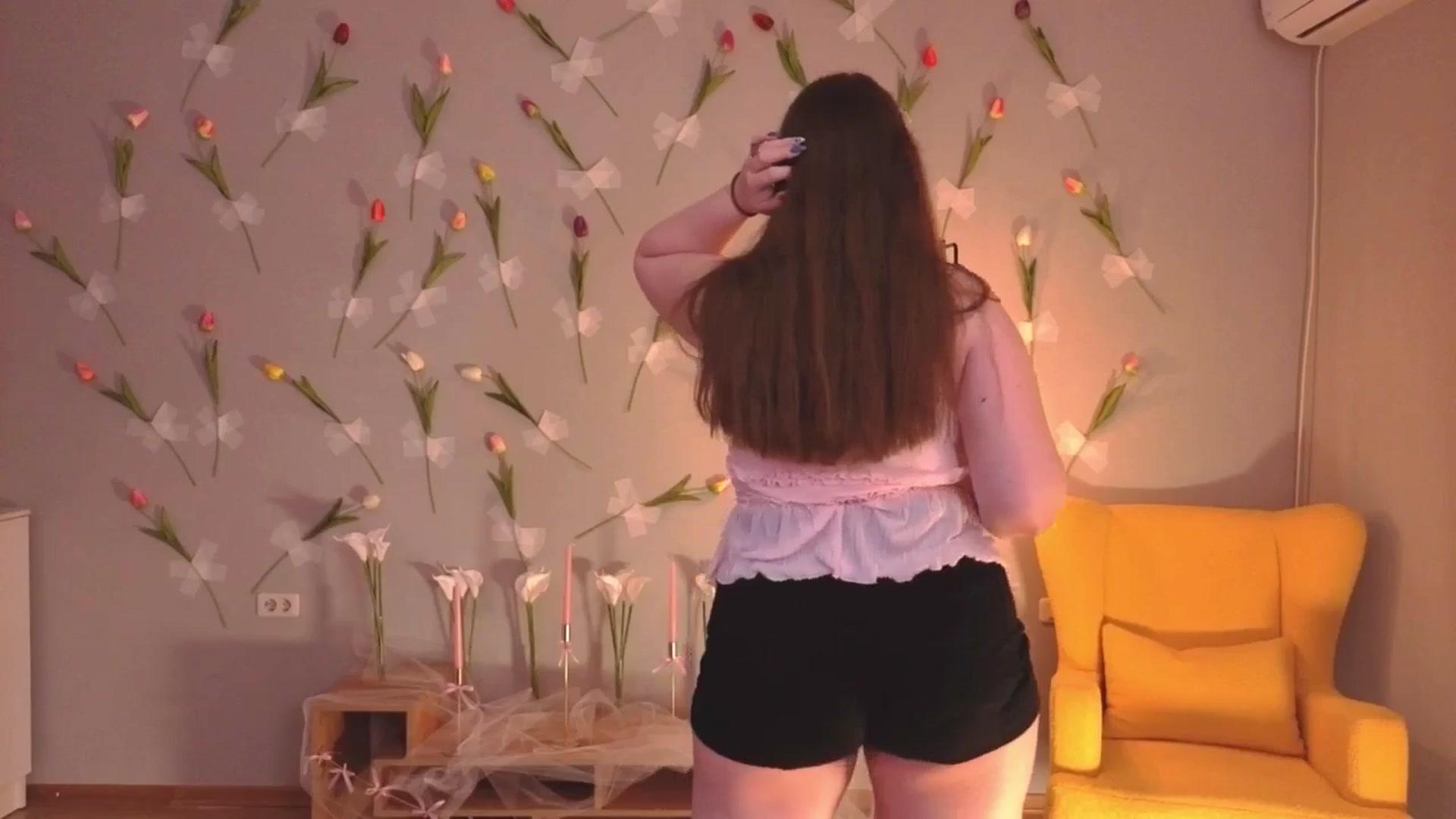 Gallery image thumbnail from EnigmaVeil's myfreecams stream on, 04/19/2026, 21:19 image 11 of 20