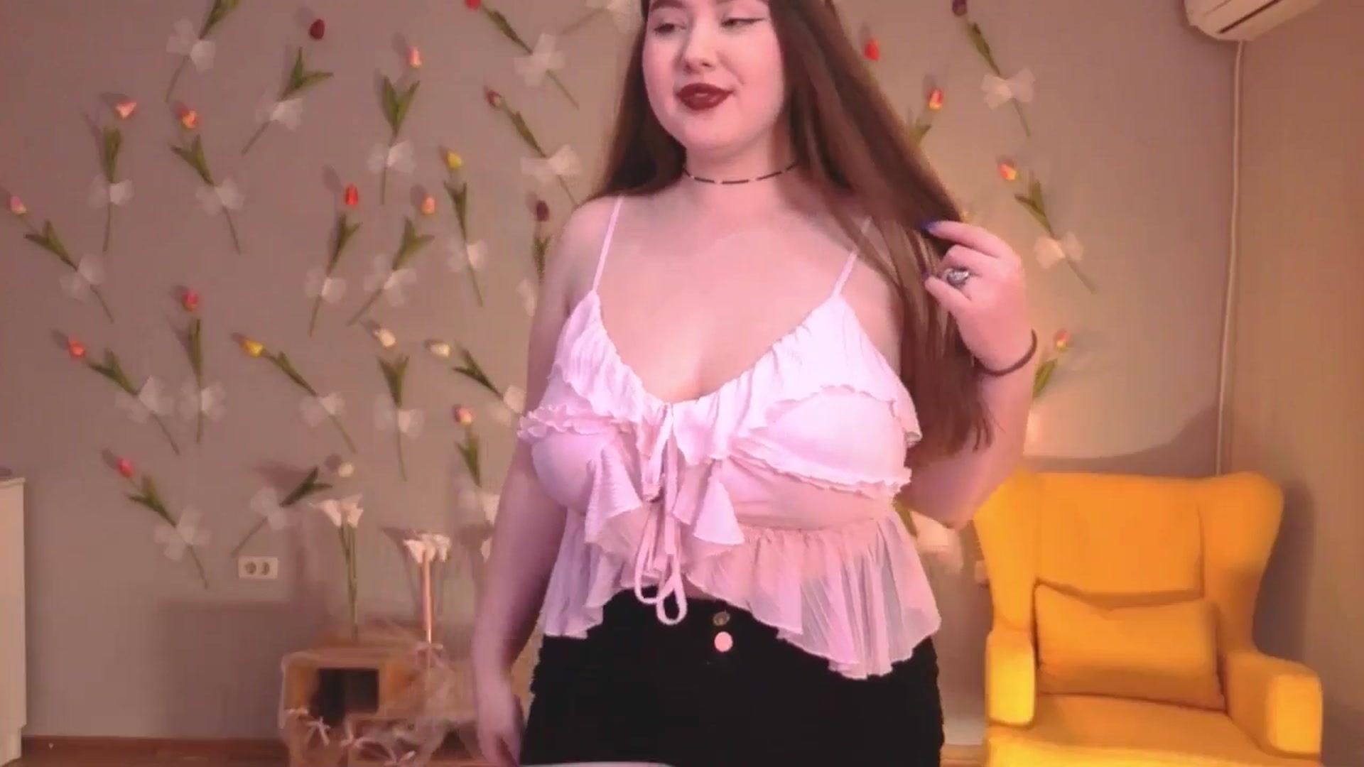 Gallery image thumbnail from EnigmaVeil's myfreecams stream on, 04/19/2026, 21:19 image 10 of 20