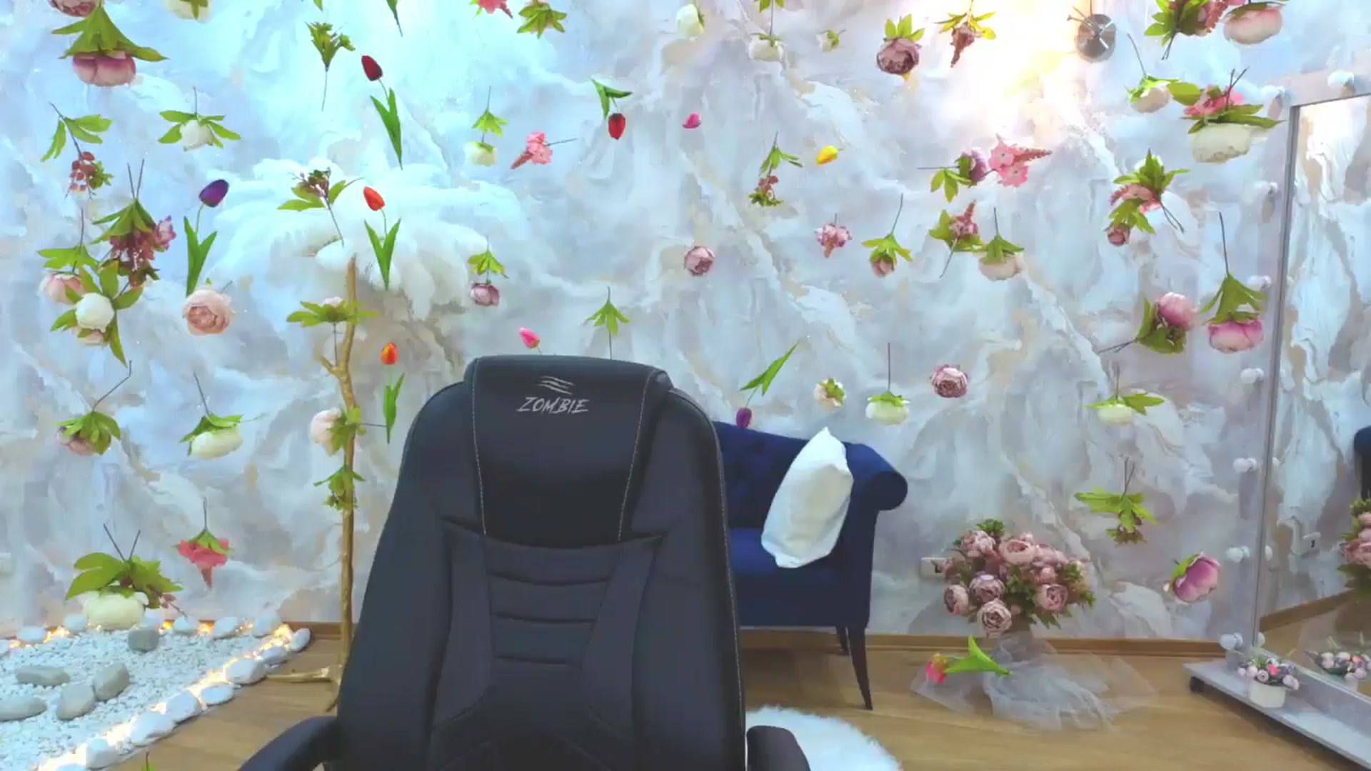 Gallery image thumbnail from EnigmaVeil's myfreecams stream on, 04/21/2026, 04:24 image 12 of 20