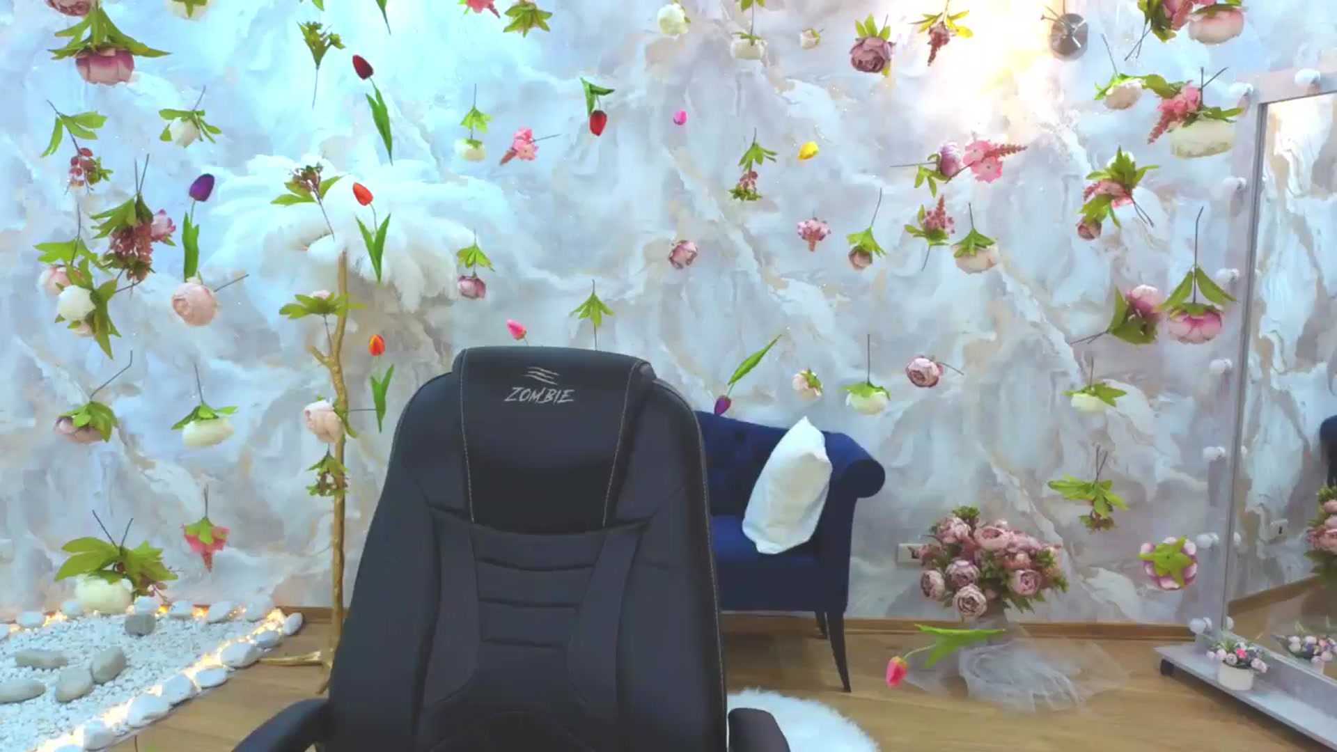Gallery image thumbnail from EnigmaVeil's myfreecams stream on, 04/21/2026, 04:24 image 10 of 20