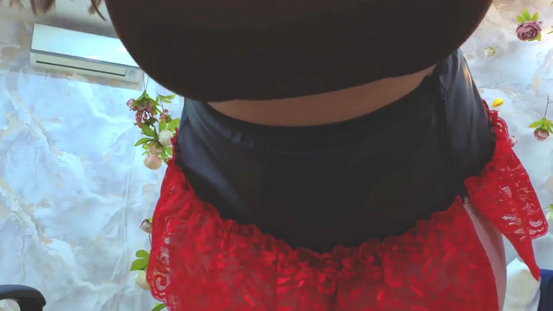 Gallery image thumbnail from EnigmaVeil's myfreecams stream on, 04/21/2026, 11:42 image 7 of 20
