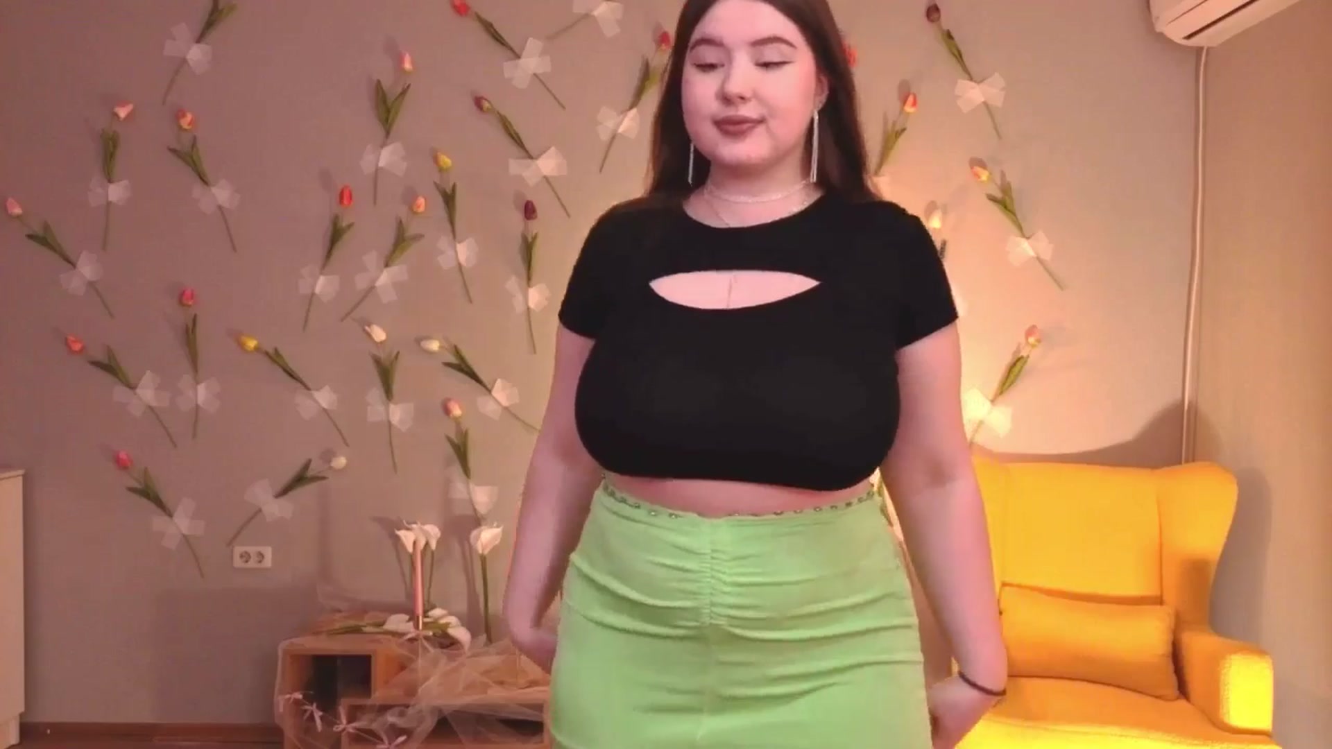 Gallery image thumbnail from EnigmaVeil's myfreecams stream on, 04/23/2026, 21:48 image 18 of 20