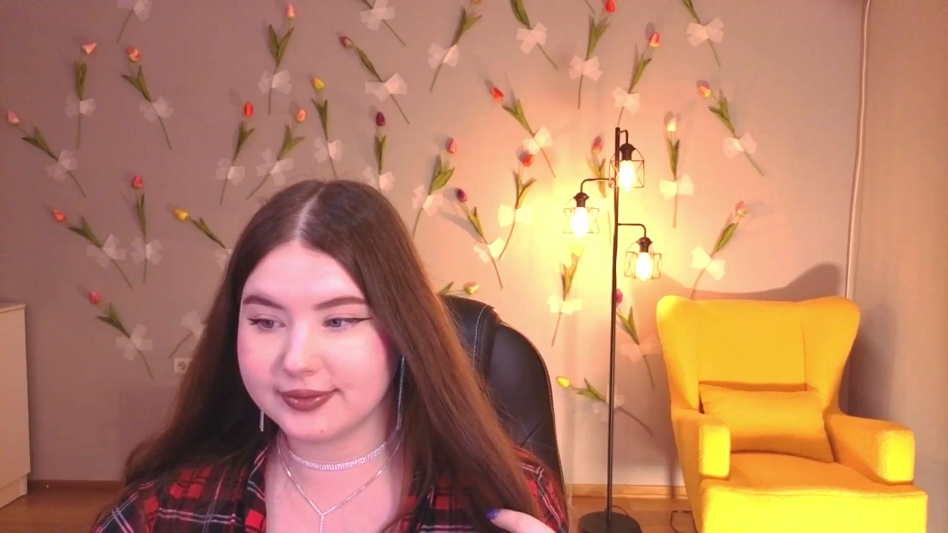 Gallery image thumbnail from EnigmaVeil's myfreecams stream on, 04/24/2026, 01:01 image 17 of 20