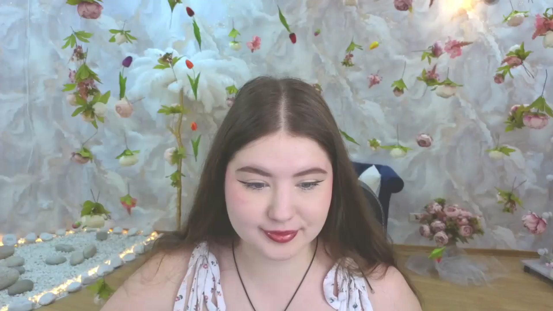 Gallery image thumbnail from EnigmaVeil's myfreecams stream on, 04/25/2026, 19:16 image 15 of 20