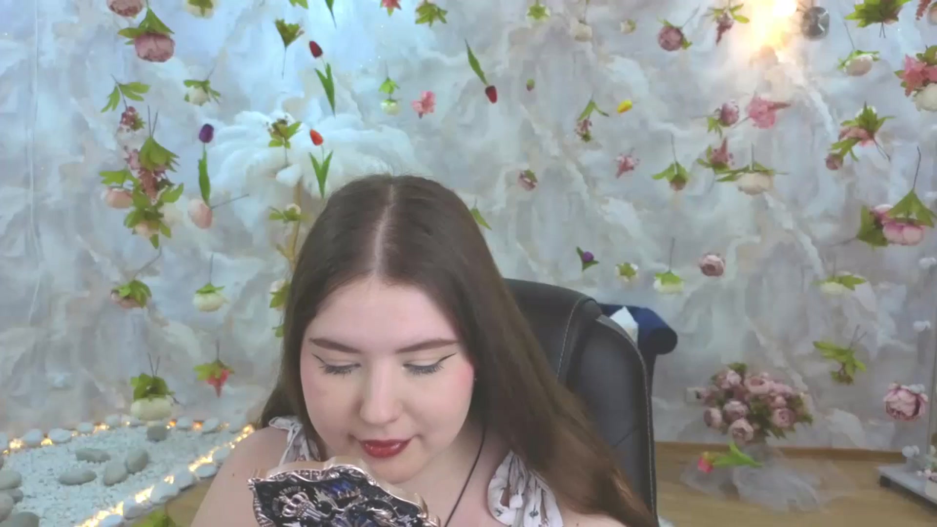 Gallery image thumbnail from EnigmaVeil's myfreecams stream on, 04/25/2026, 20:16 image 2 of 20