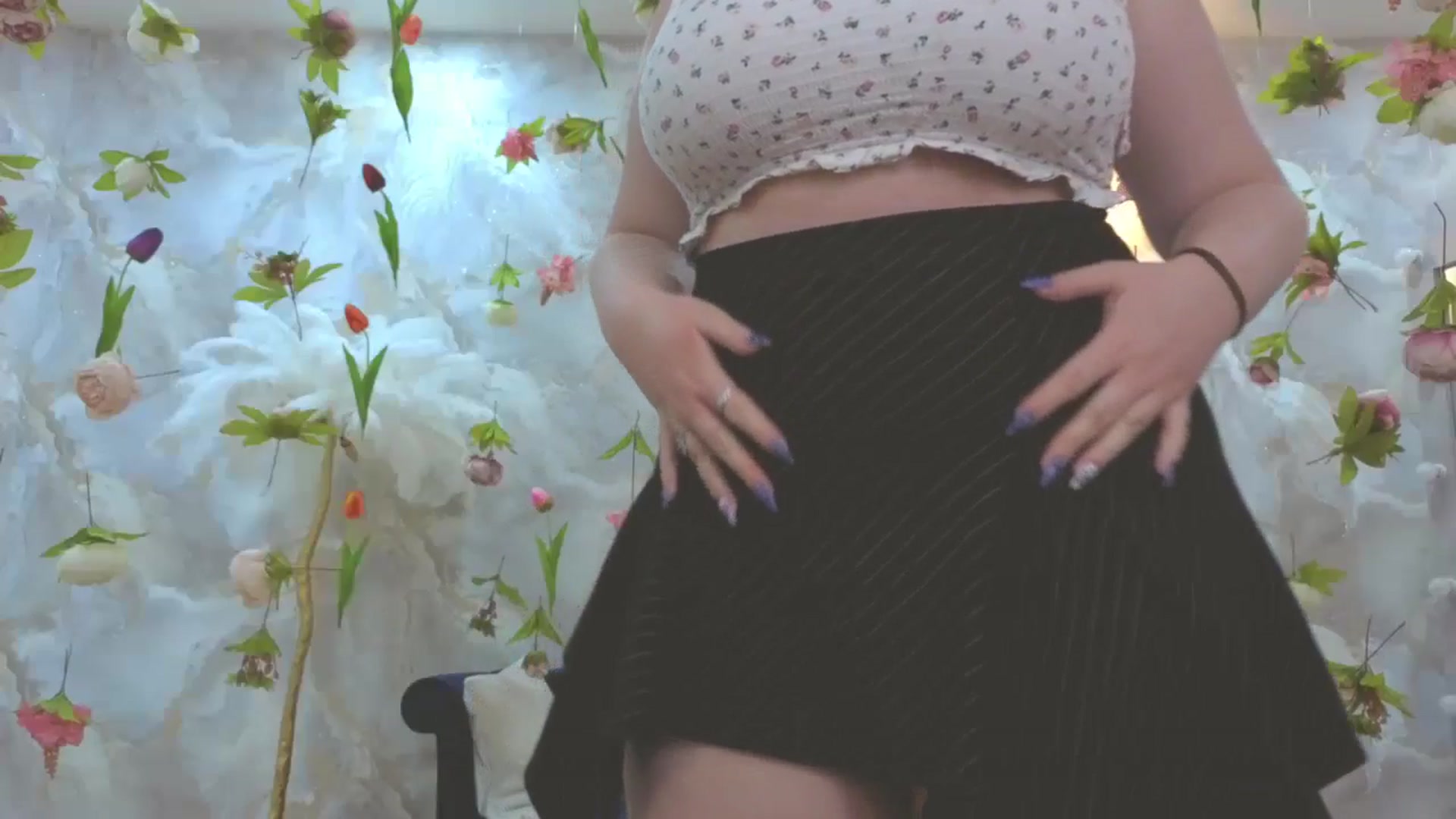 Gallery image thumbnail from EnigmaVeil's myfreecams stream on, 04/25/2026, 20:16 image 11 of 20