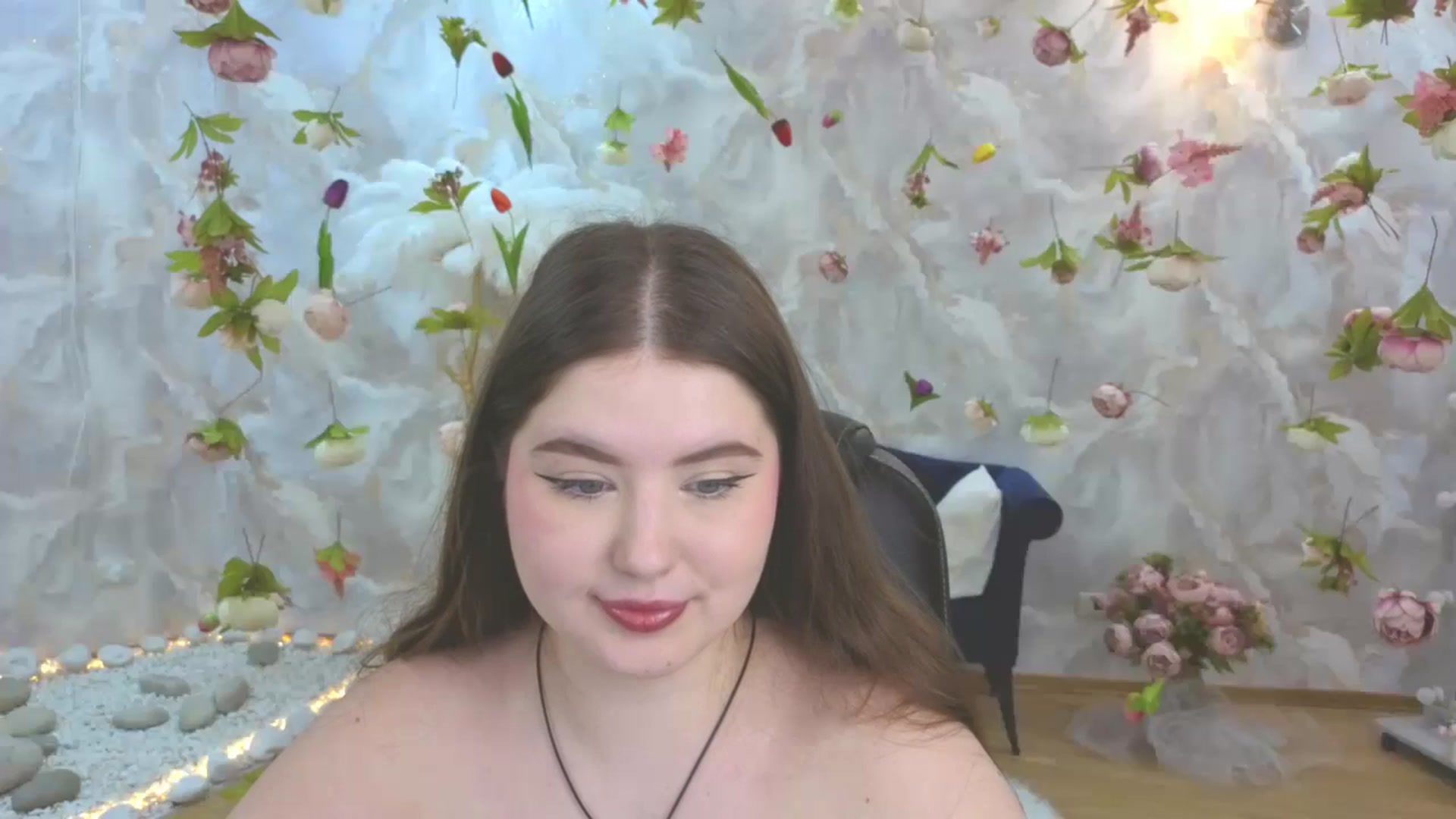 Gallery image thumbnail from EnigmaVeil's myfreecams stream on, 04/25/2026, 23:24 image 18 of 20