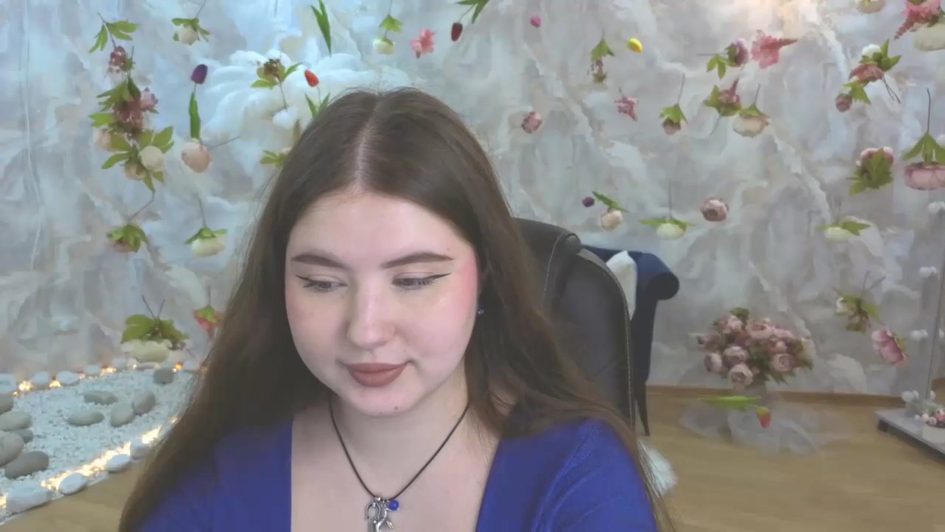 Gallery image thumbnail from EnigmaVeil's myfreecams stream on, 04/26/2026, 23:48 image 15 of 20