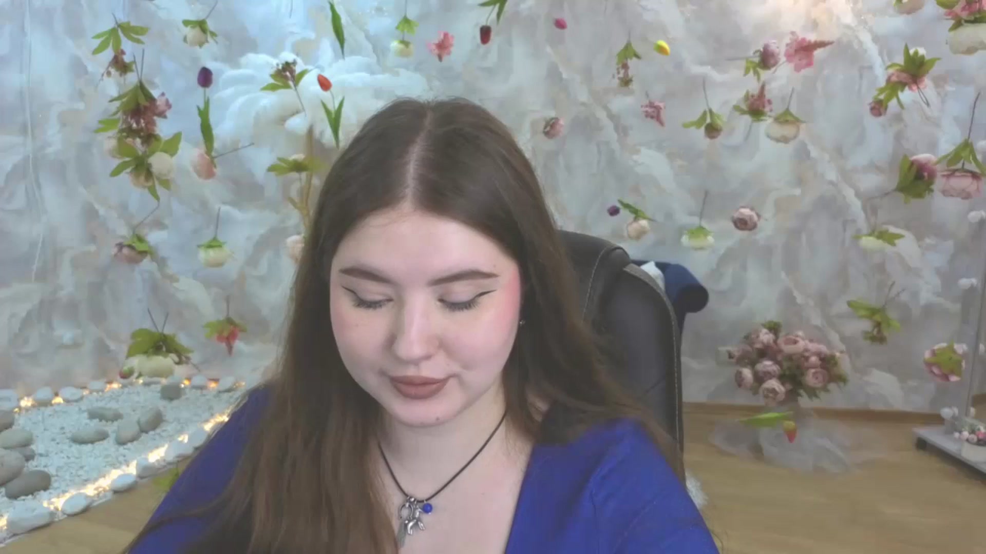 Gallery image thumbnail from EnigmaVeil's myfreecams stream on, 04/26/2026, 23:48 image 16 of 20