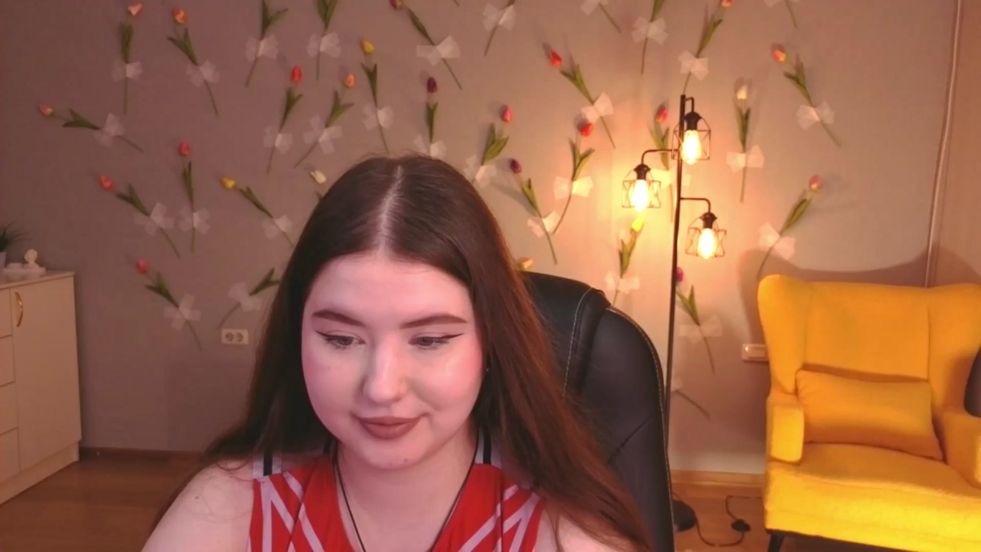 Gallery image thumbnail from EnigmaVeil's myfreecams stream on, 04/27/2026, 23:08 image 18 of 20