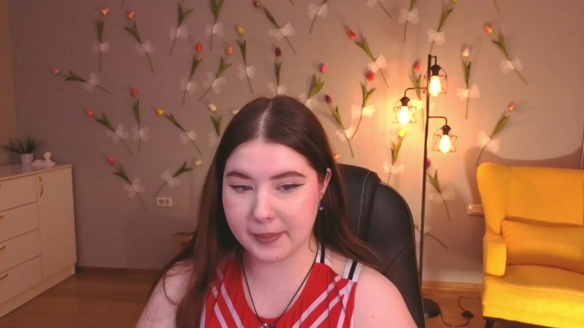 Gallery image thumbnail from EnigmaVeil's myfreecams stream on, 04/27/2026, 23:48 image 19 of 20