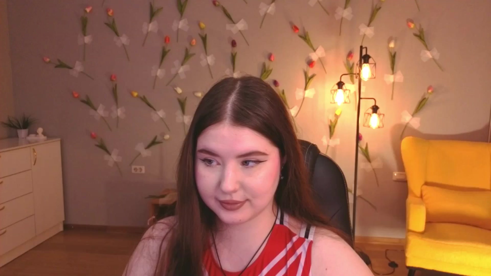 Gallery image thumbnail from EnigmaVeil's myfreecams stream on, 04/27/2026, 23:48 image 15 of 20