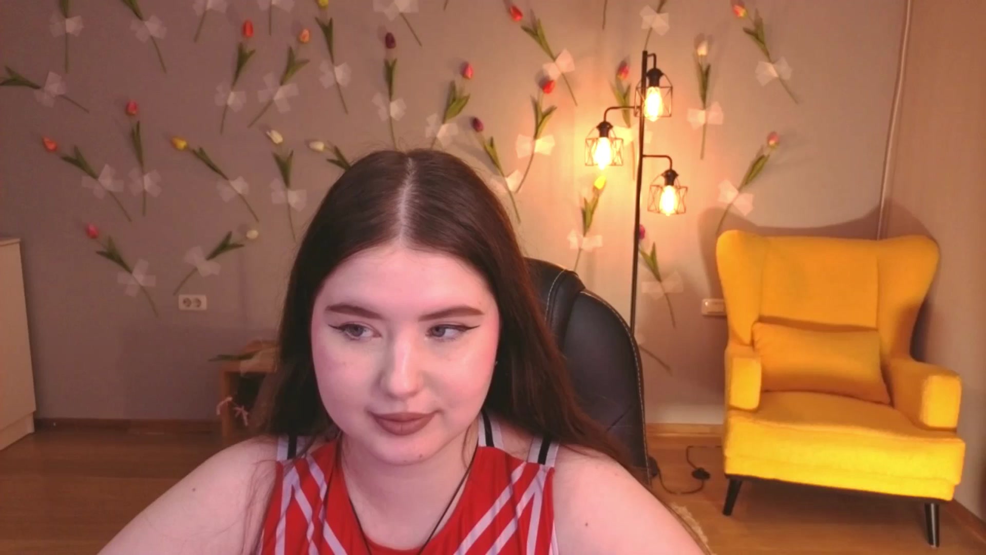 Gallery image thumbnail from EnigmaVeil's myfreecams stream on, 04/28/2026, 03:40 image 1 of 20