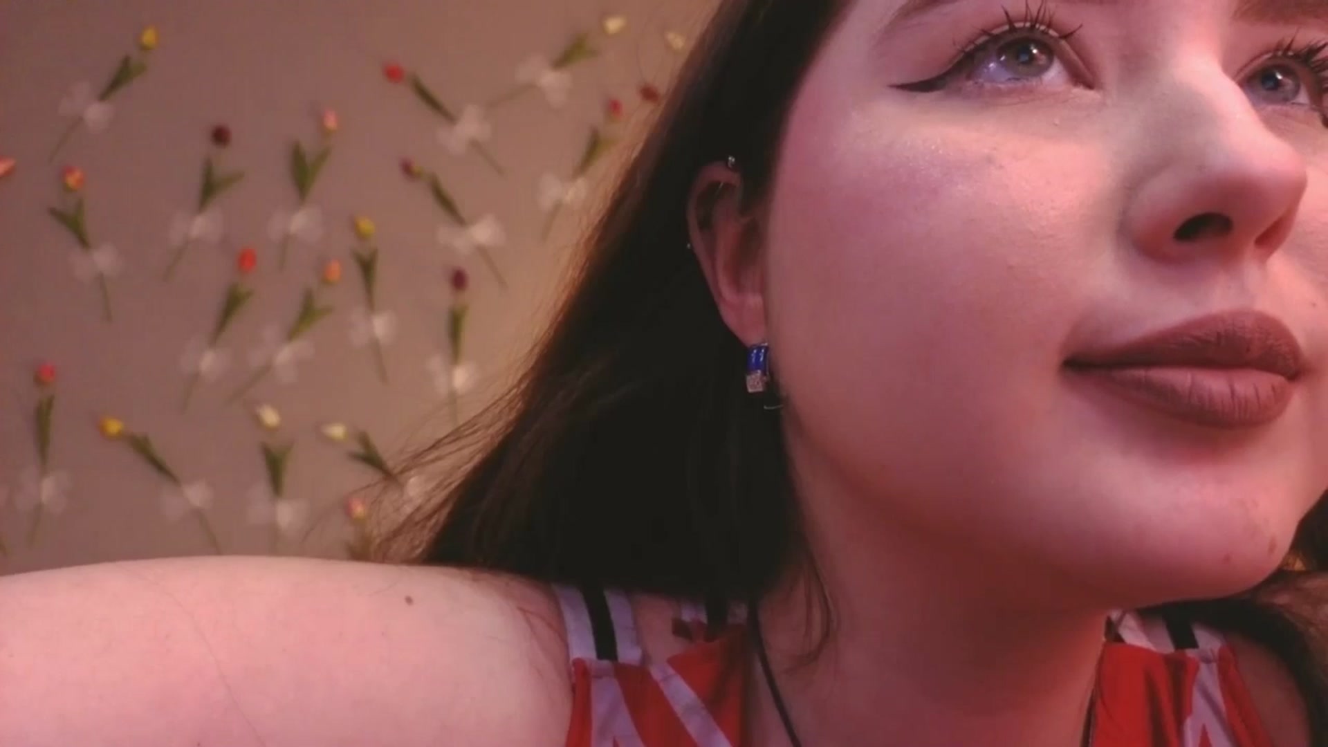 Gallery image thumbnail from EnigmaVeil's myfreecams stream on, 04/28/2026, 03:40 image 13 of 20
