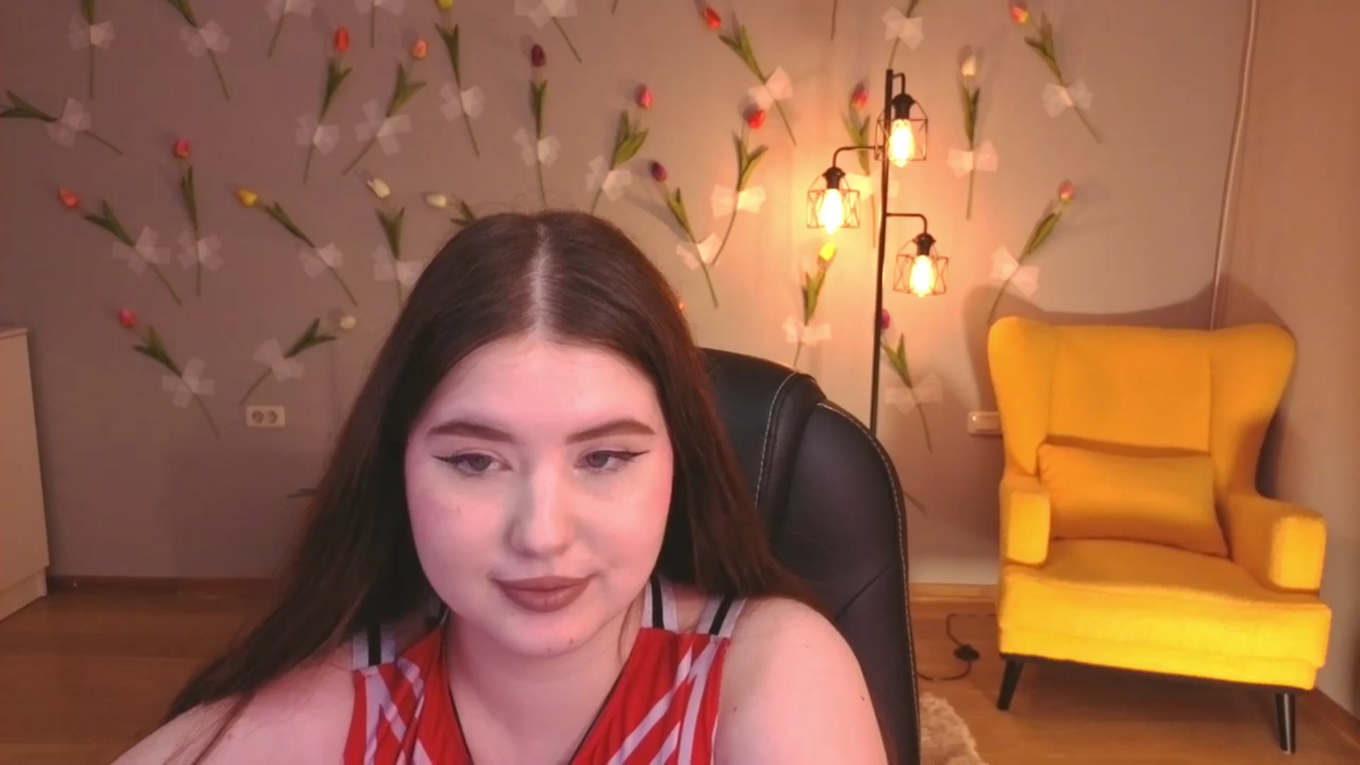 Gallery image thumbnail from EnigmaVeil's myfreecams stream on, 04/28/2026, 03:40 image 4 of 20