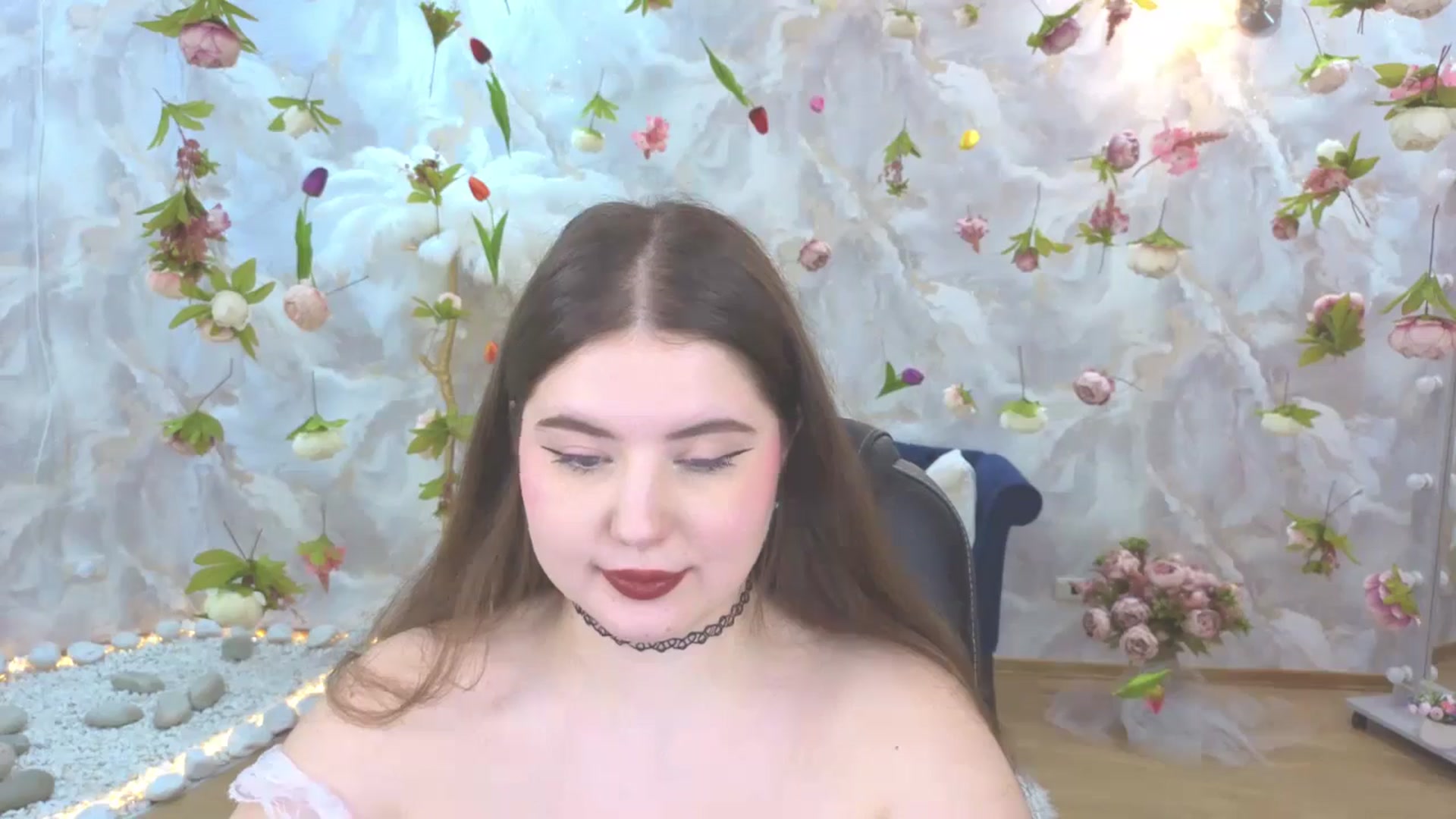 Gallery image thumbnail from EnigmaVeil's myfreecams stream on, 05/01/2026, 21:18 image 12 of 20
