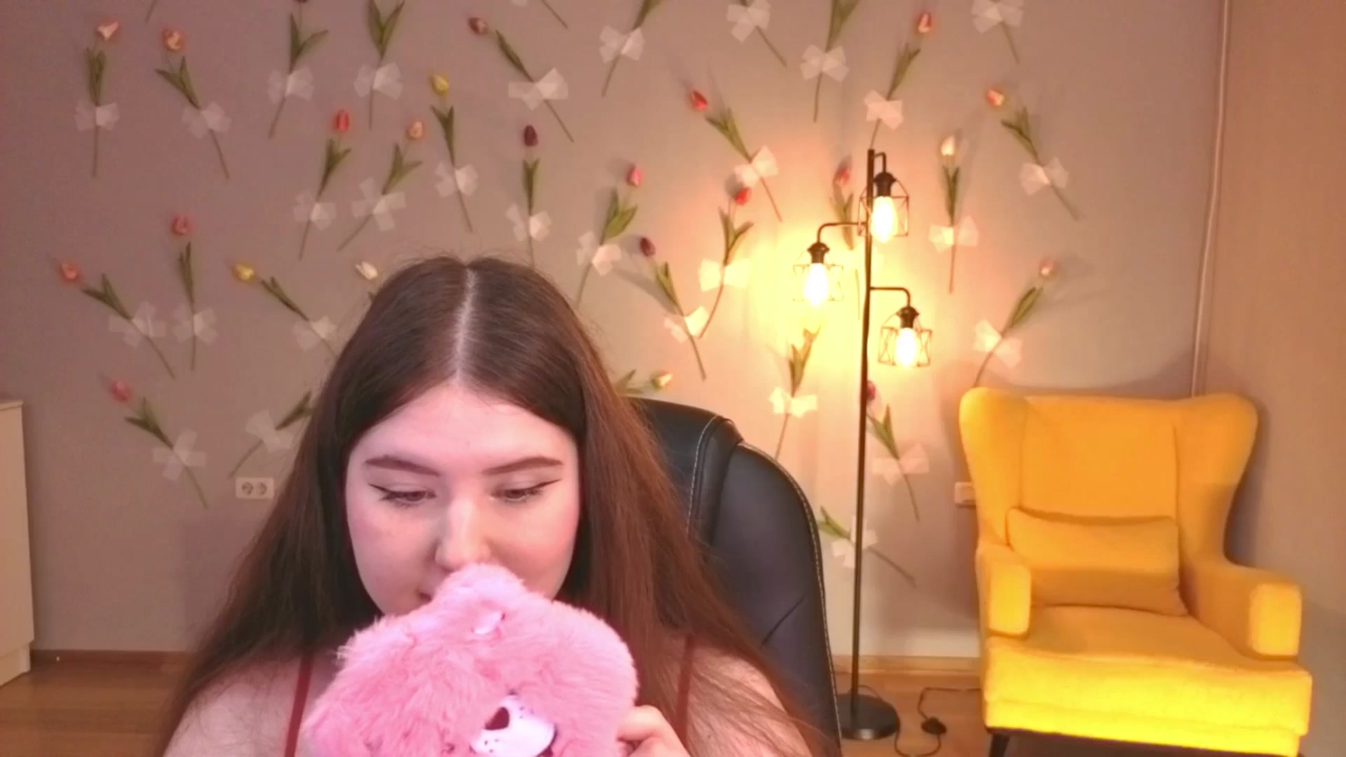 Gallery image thumbnail from EnigmaVeil's myfreecams stream on, 05/06/2026, 08:57 image 4 of 20