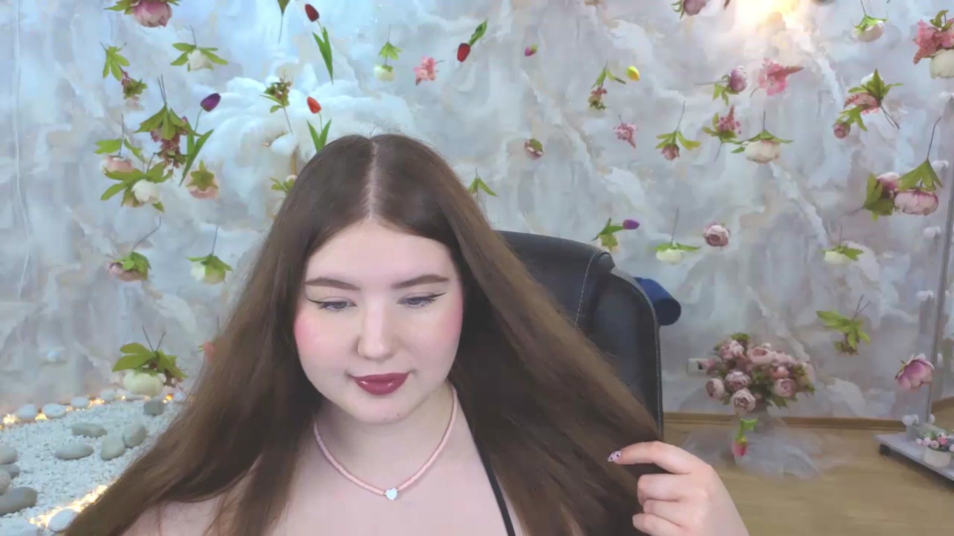 Gallery image thumbnail from EnigmaVeil's myfreecams stream on, 05/07/2026, 04:35 image 15 of 20