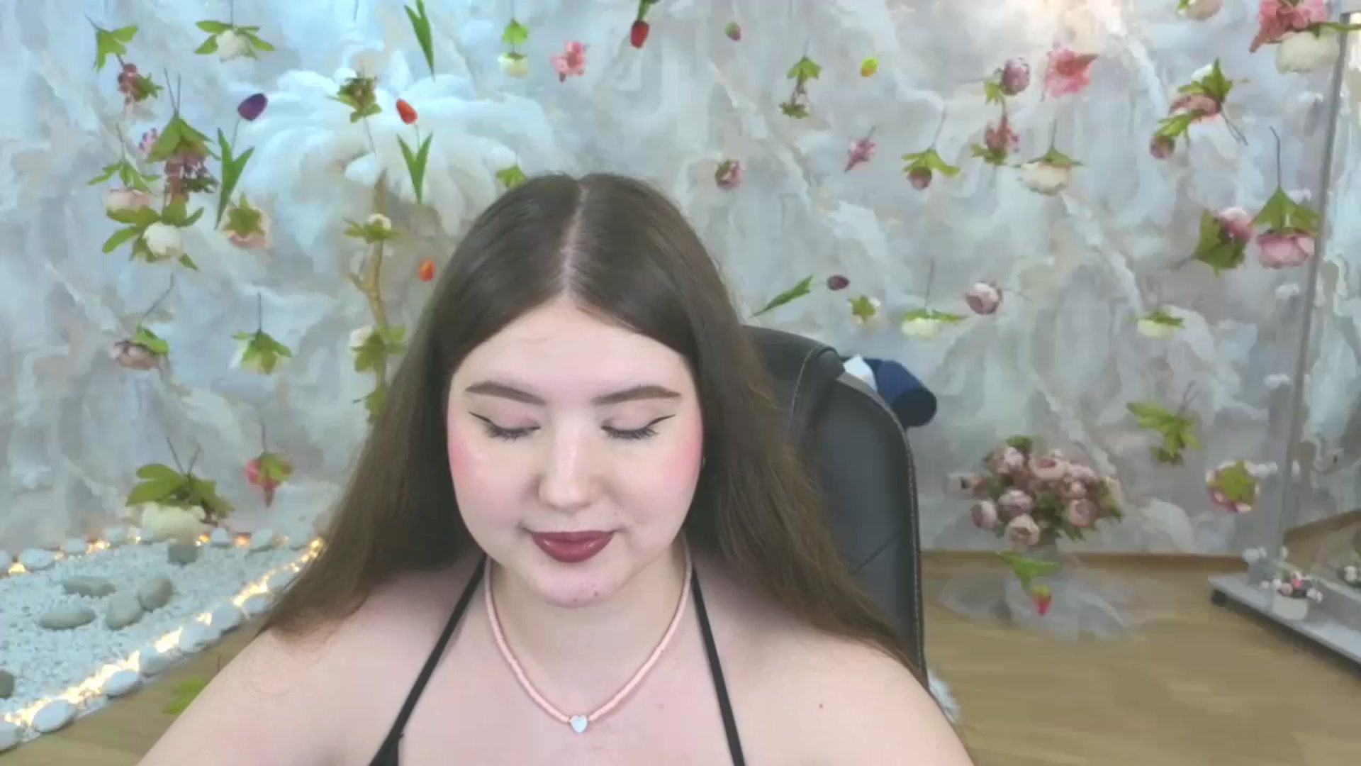 Gallery image thumbnail from EnigmaVeil's myfreecams stream on, 05/07/2026, 06:54 image 7 of 20