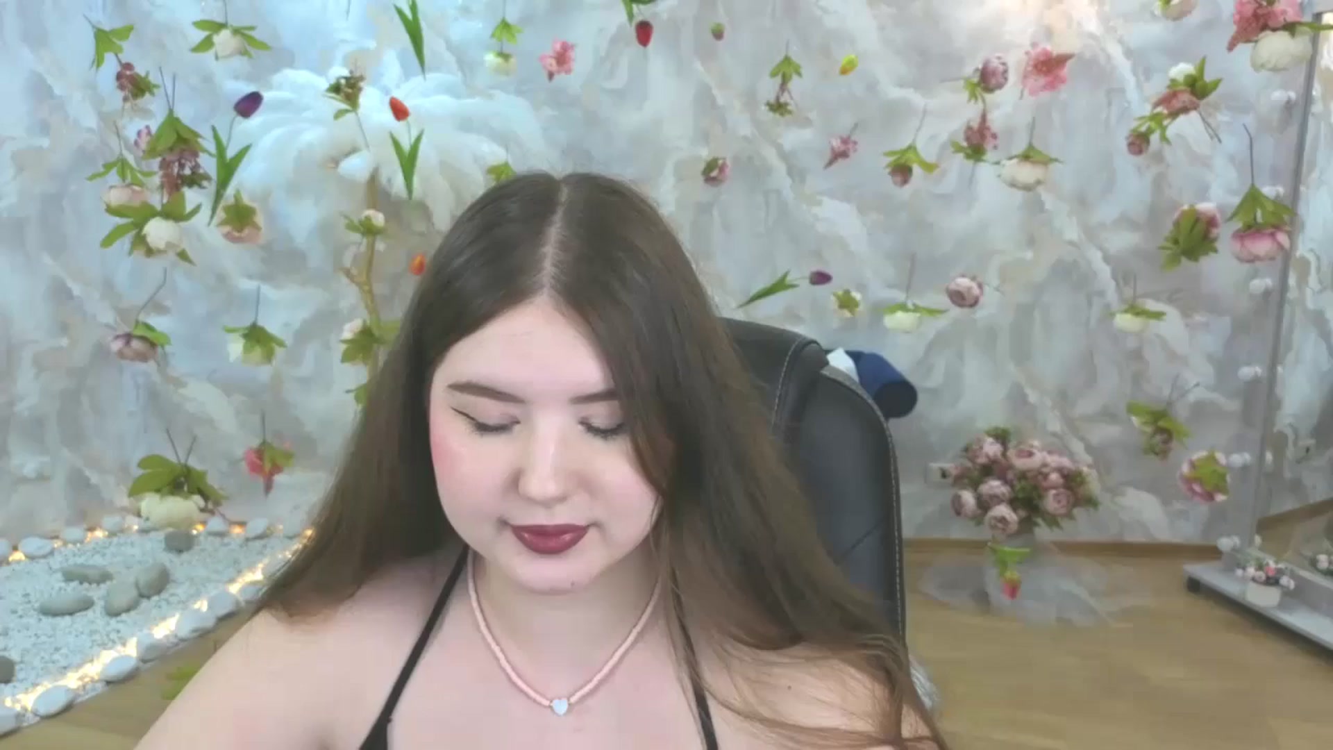 Gallery image thumbnail from EnigmaVeil's myfreecams stream on, 05/07/2026, 06:54 image 2 of 20