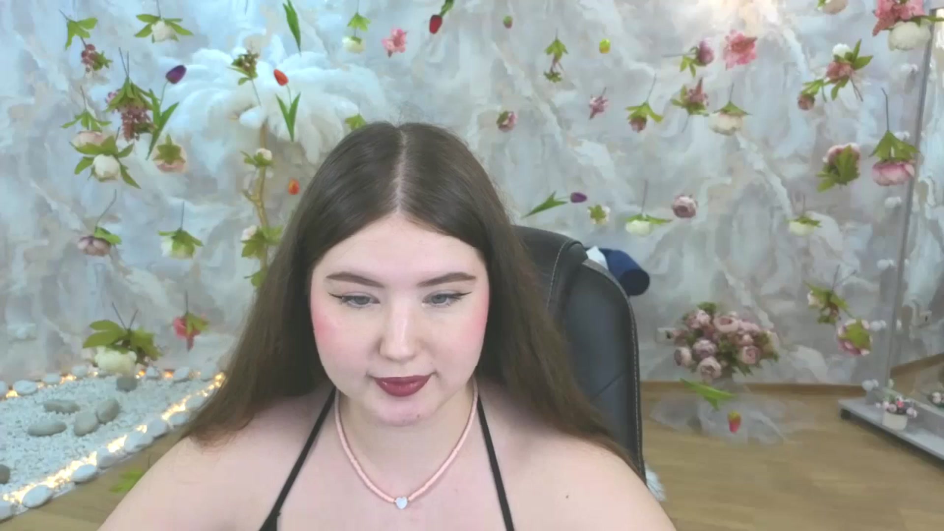 Gallery image thumbnail from EnigmaVeil's myfreecams stream on, 05/07/2026, 06:54 image 3 of 20