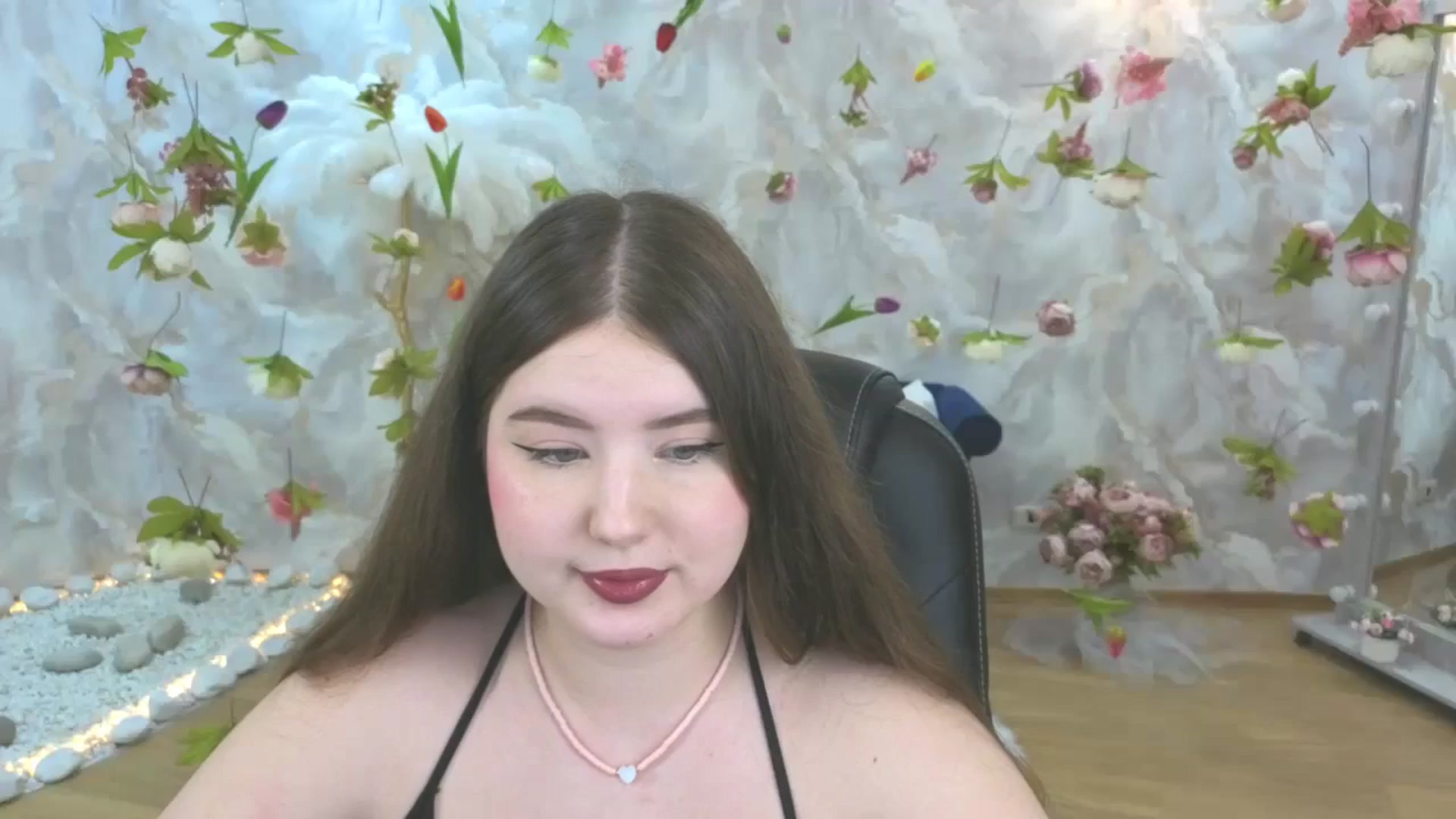 Gallery image thumbnail from EnigmaVeil's myfreecams stream on, 05/07/2026, 06:54 image 1 of 20