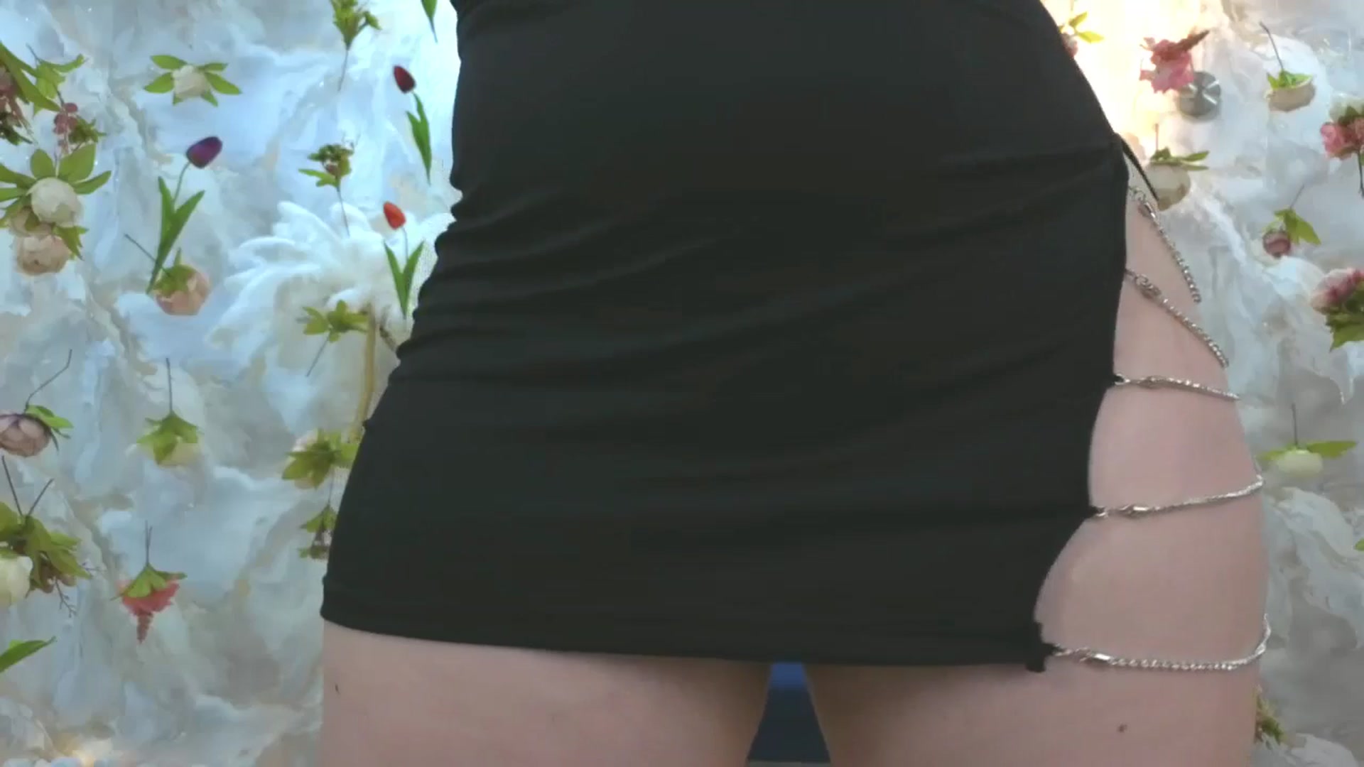 Gallery image thumbnail from EnigmaVeil's myfreecams stream on, 05/07/2026, 08:33 image 17 of 20