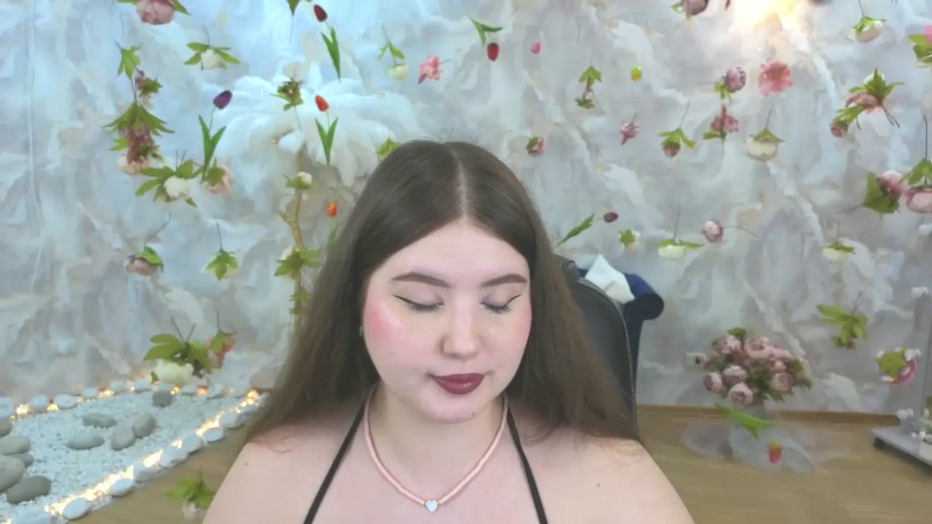 Gallery image thumbnail from EnigmaVeil's myfreecams stream on, 05/07/2026, 08:33 image 10 of 20