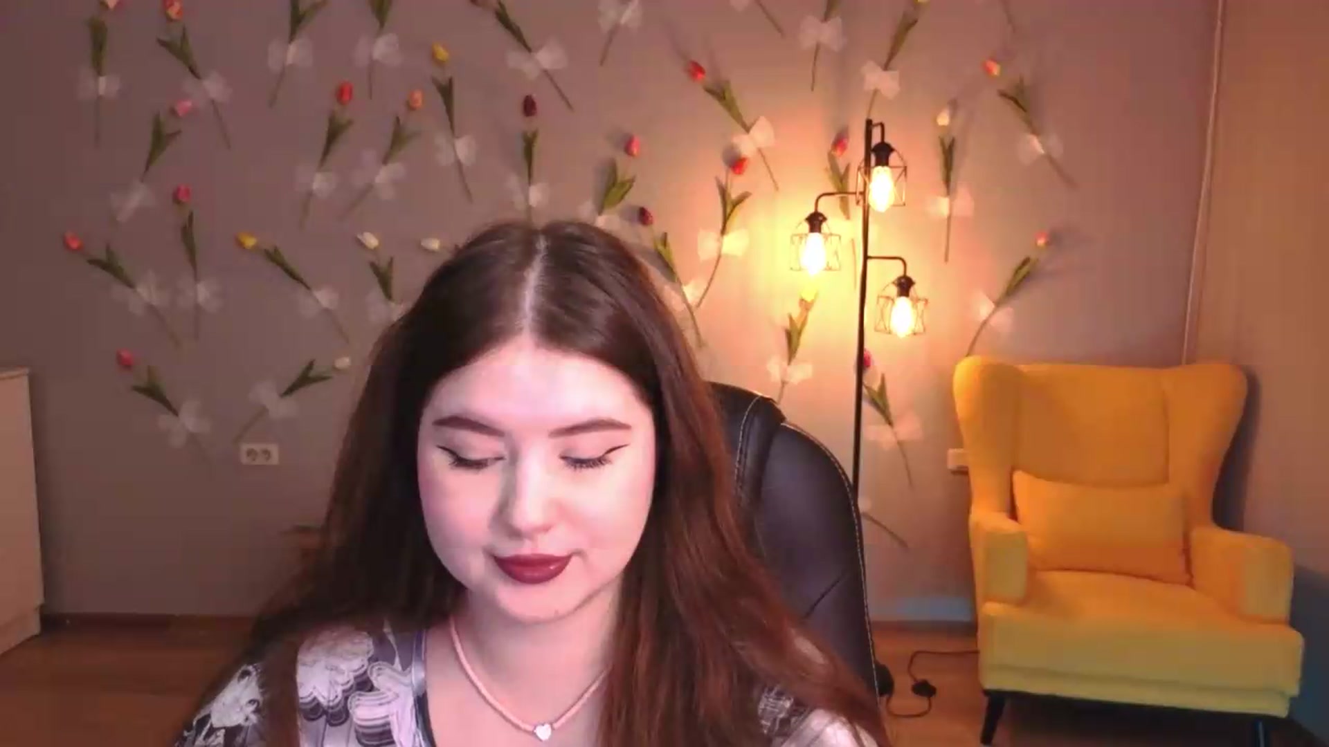 Gallery image thumbnail from EnigmaVeil's myfreecams stream on, 05/09/2026, 19:21 image 17 of 20