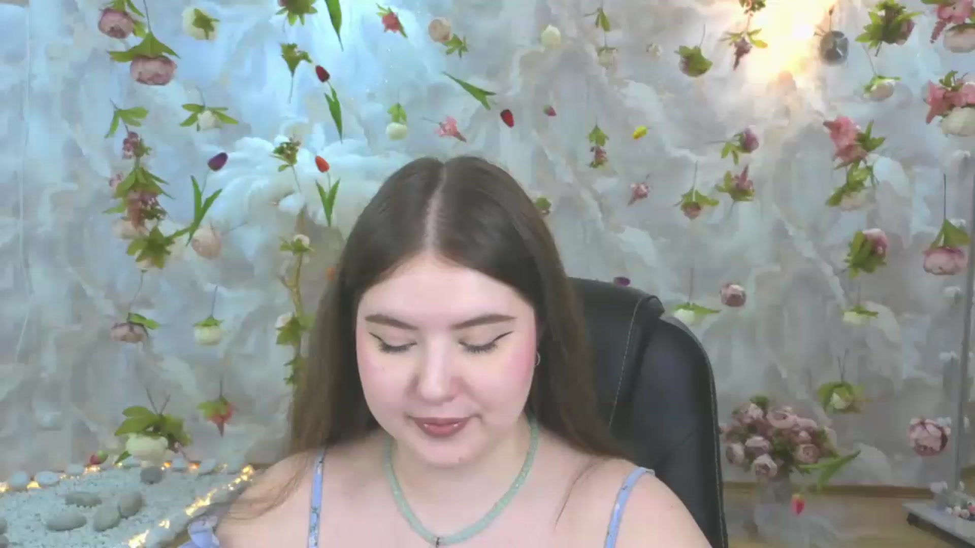Gallery image thumbnail from EnigmaVeil's myfreecams stream on, 05/10/2026, 20:46 image 14 of 20