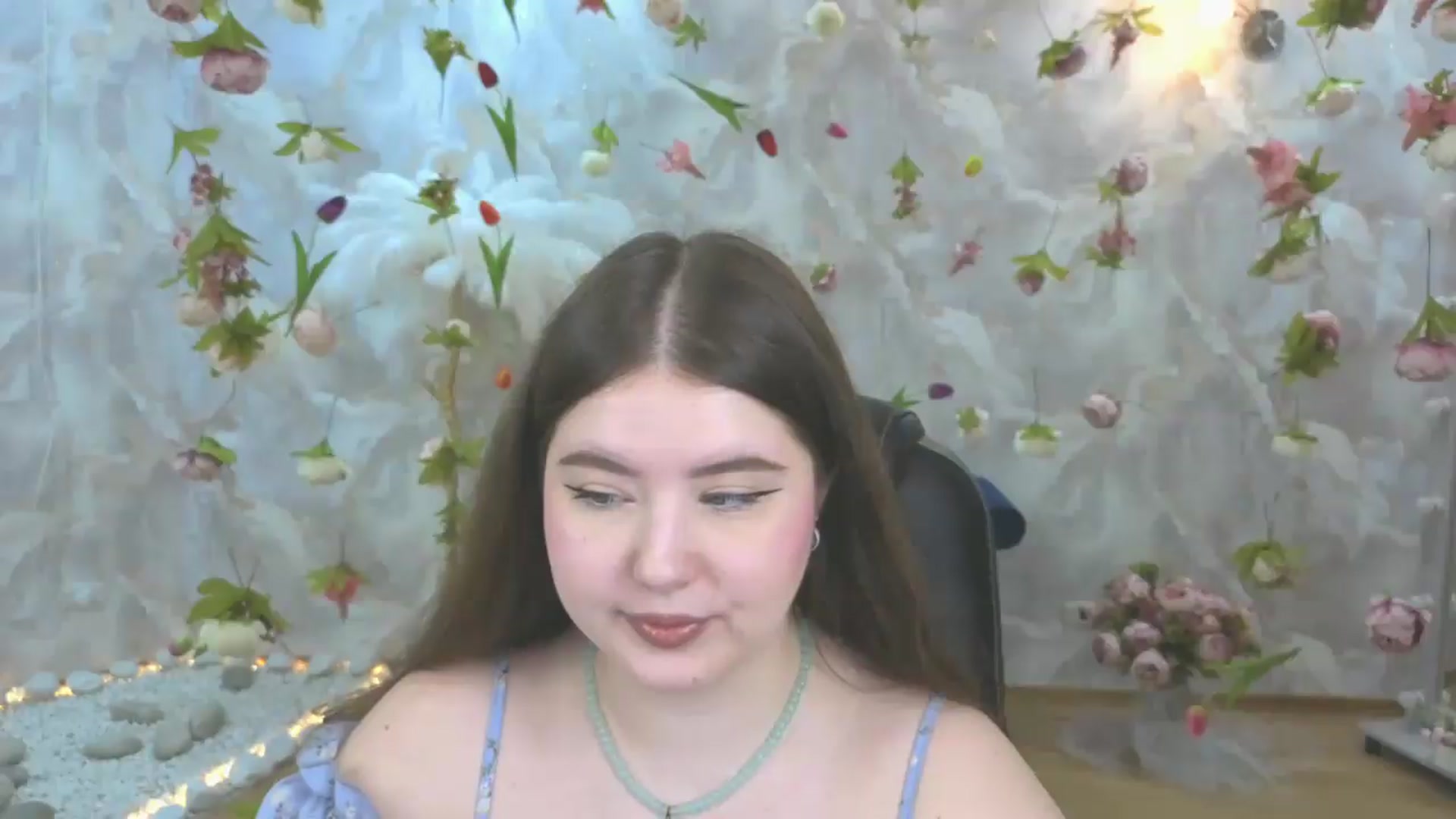 Gallery image thumbnail from EnigmaVeil's myfreecams stream on, 05/10/2026, 20:46 image 5 of 20