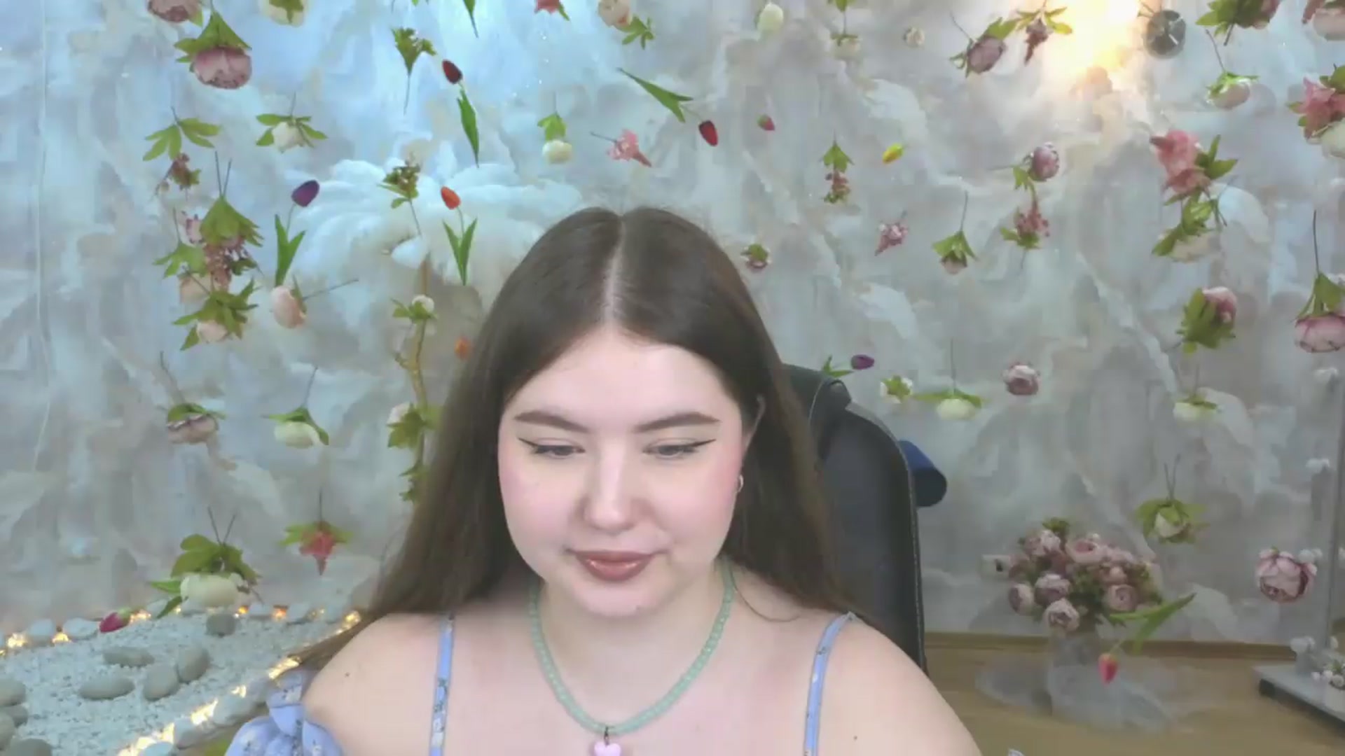 Gallery image thumbnail from EnigmaVeil's myfreecams stream on, 05/10/2026, 20:46 image 2 of 20