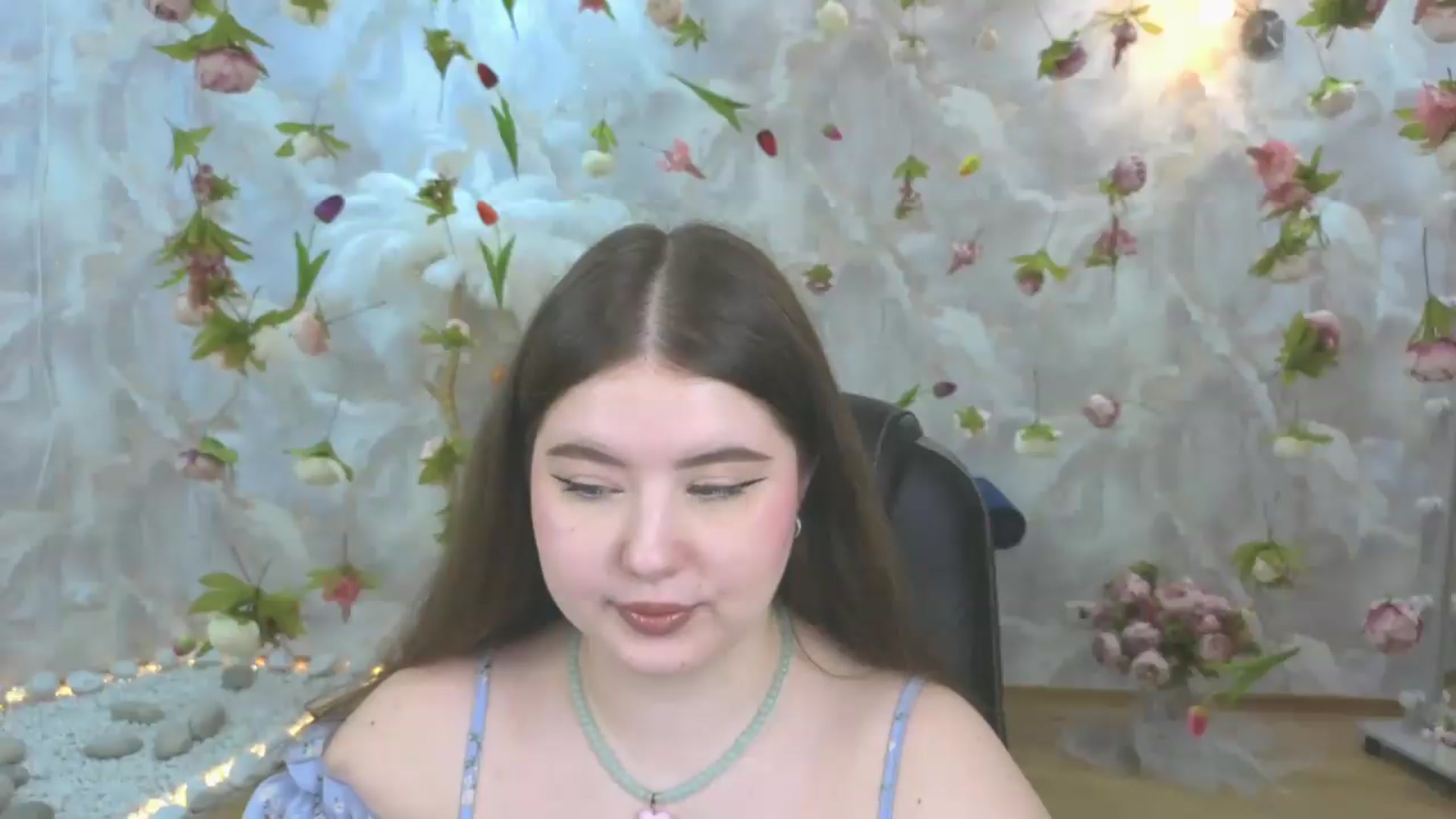 Gallery image thumbnail from EnigmaVeil's myfreecams stream on, 05/10/2026, 20:46 image 3 of 20