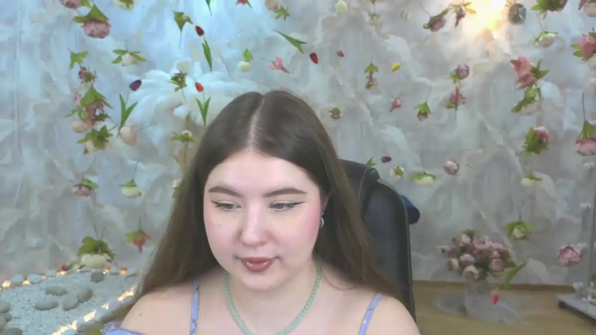 Gallery image thumbnail from EnigmaVeil's myfreecams stream on, 05/10/2026, 20:46 image 6 of 20