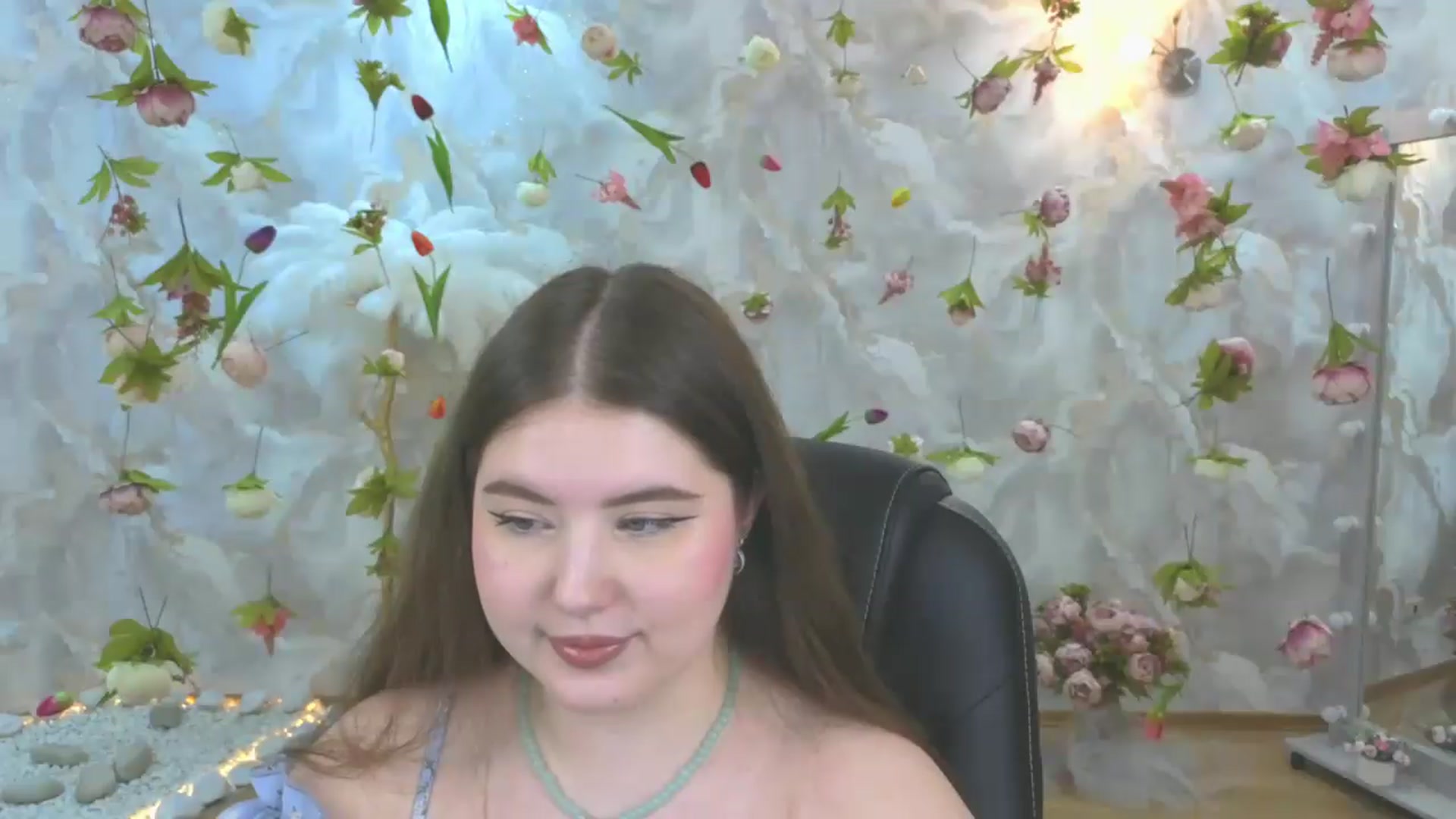 Gallery image thumbnail from EnigmaVeil's myfreecams stream on, 05/10/2026, 23:15 image 9 of 20